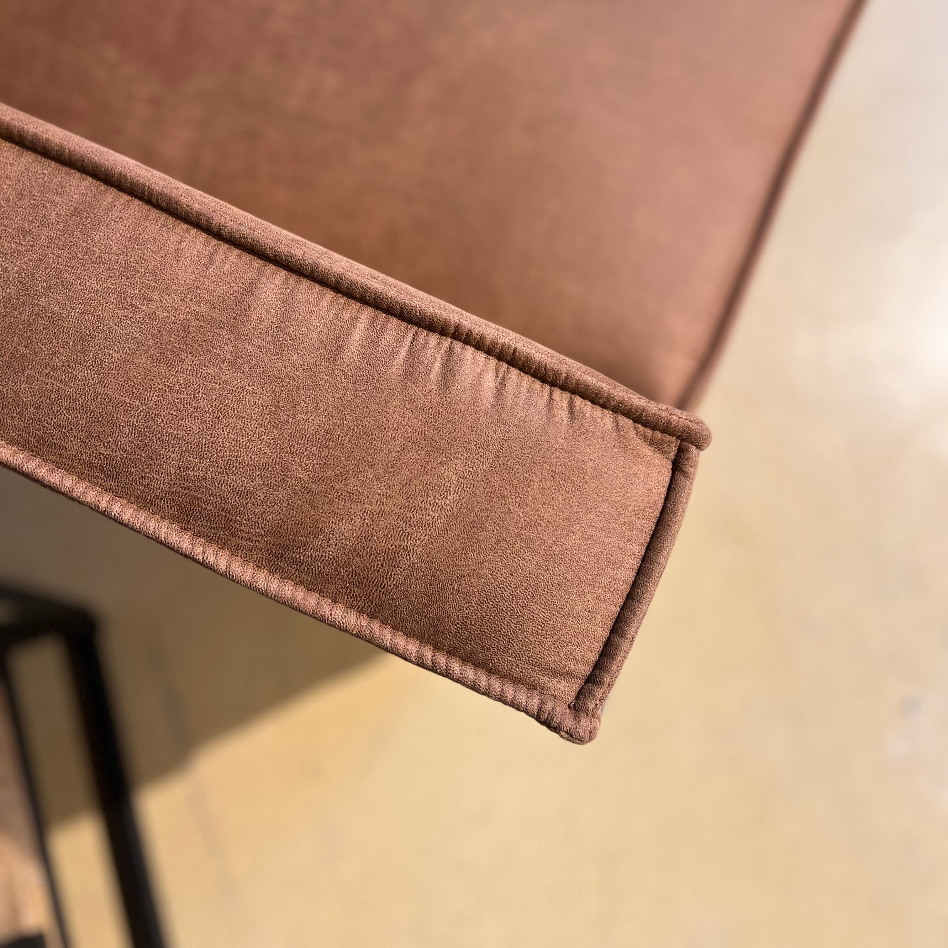 Loveseat Jane - Cognac