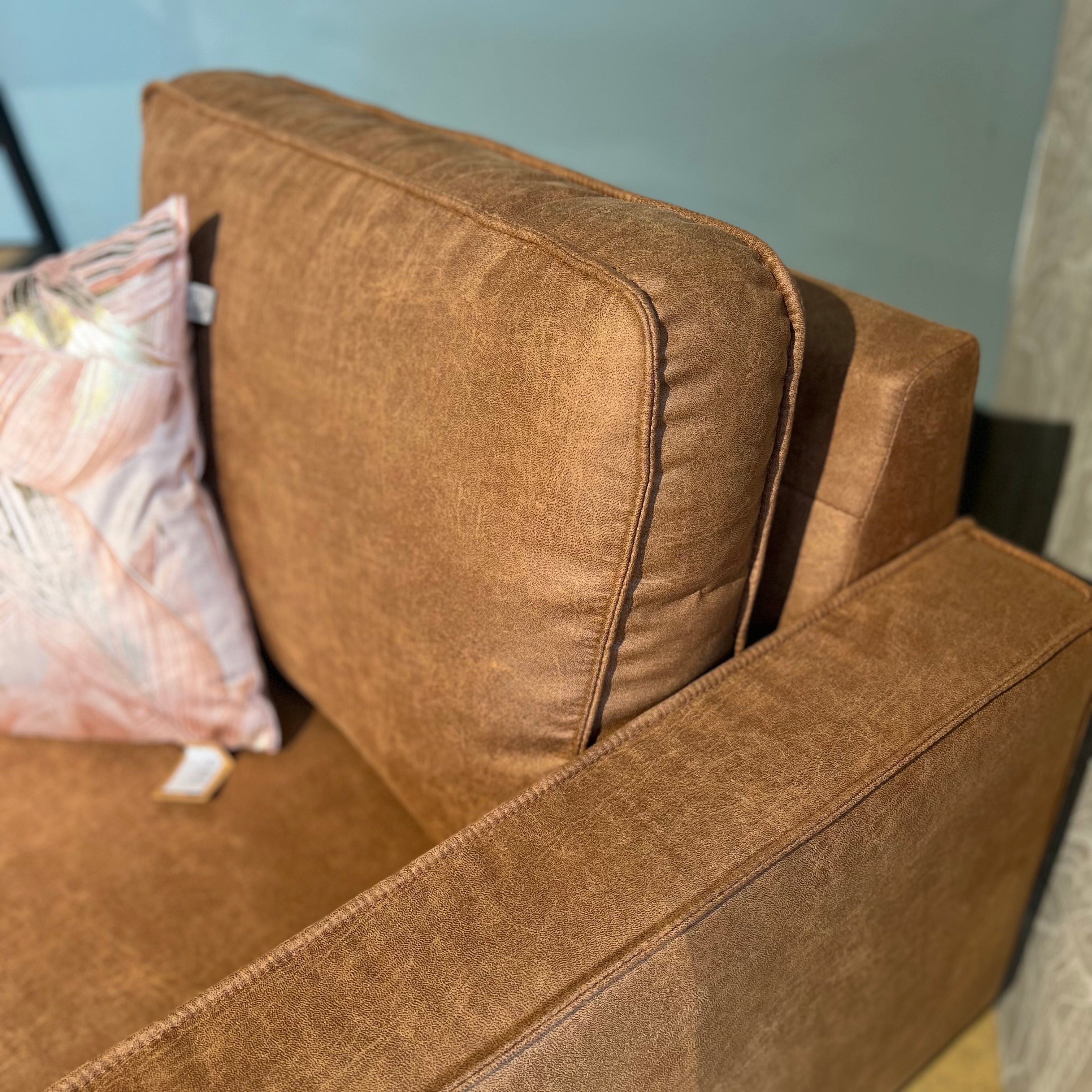 Loveseat Jane - Cognac