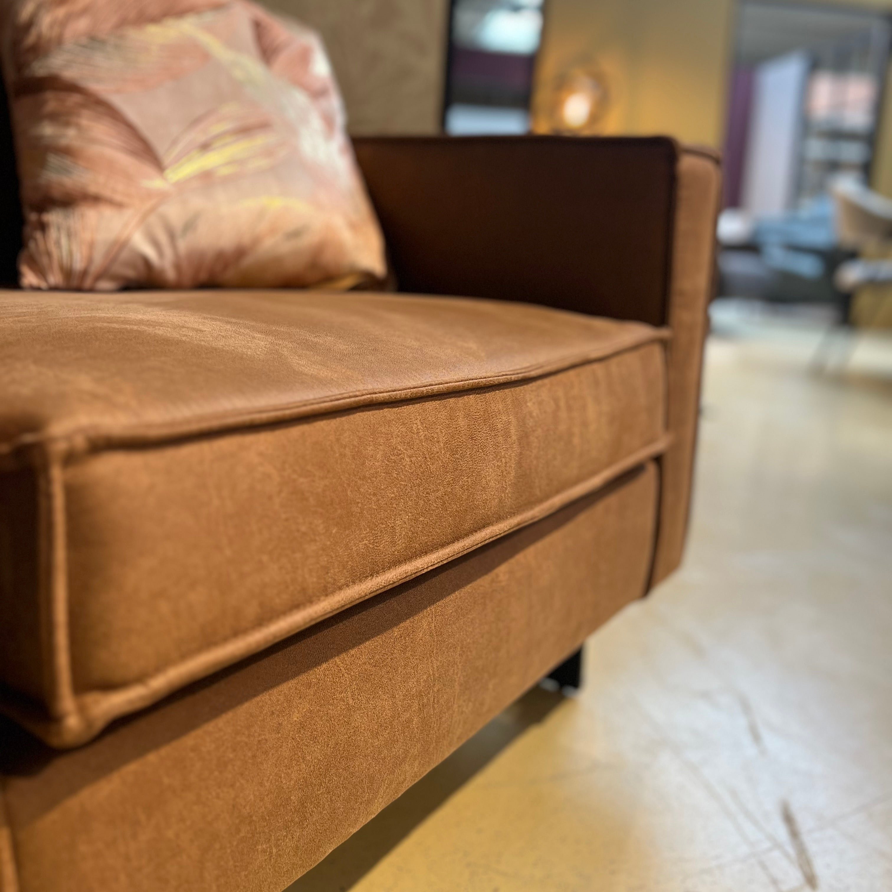 Loveseat Jane - Cognac
