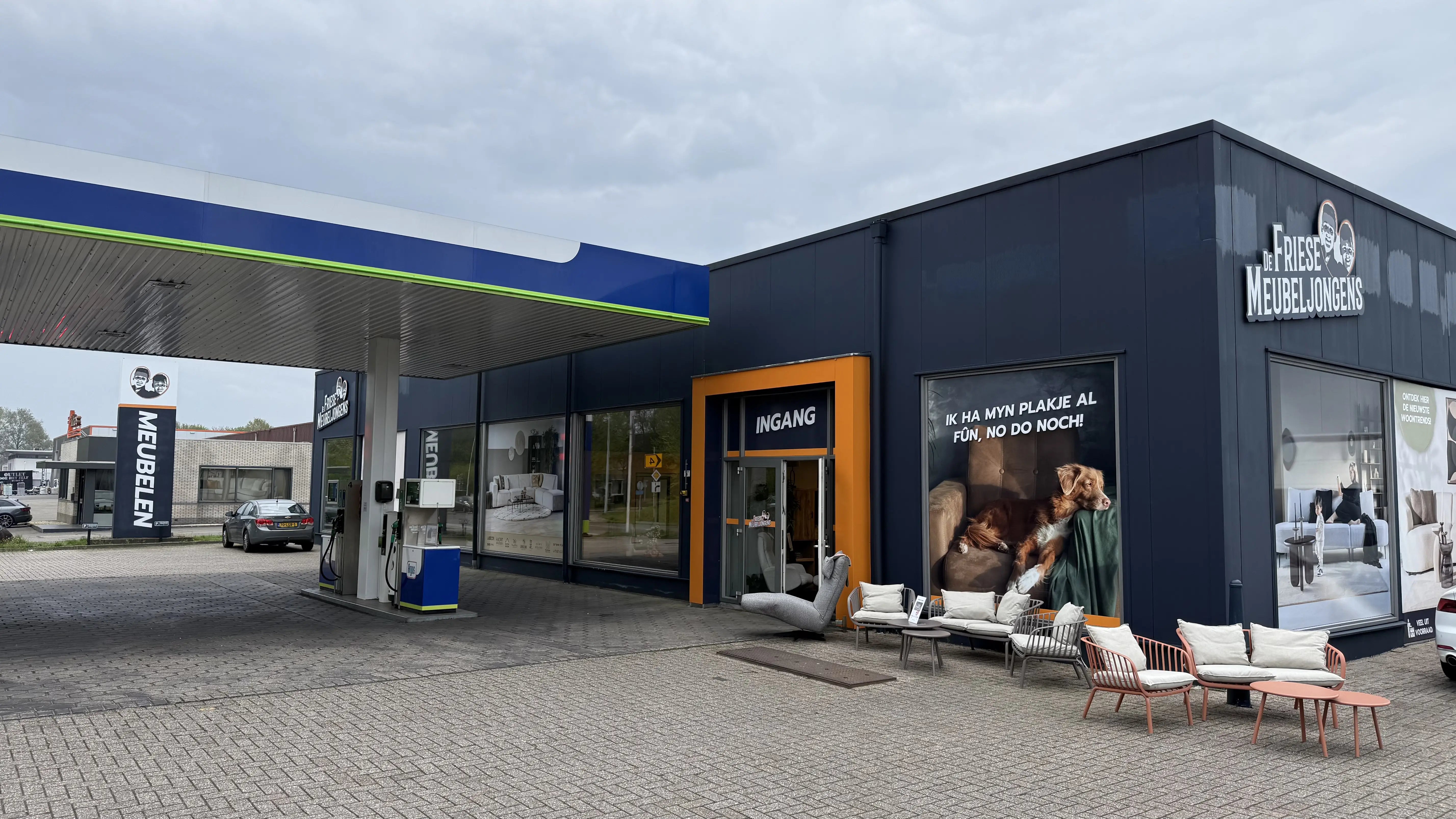 De Friese Meubeljongens