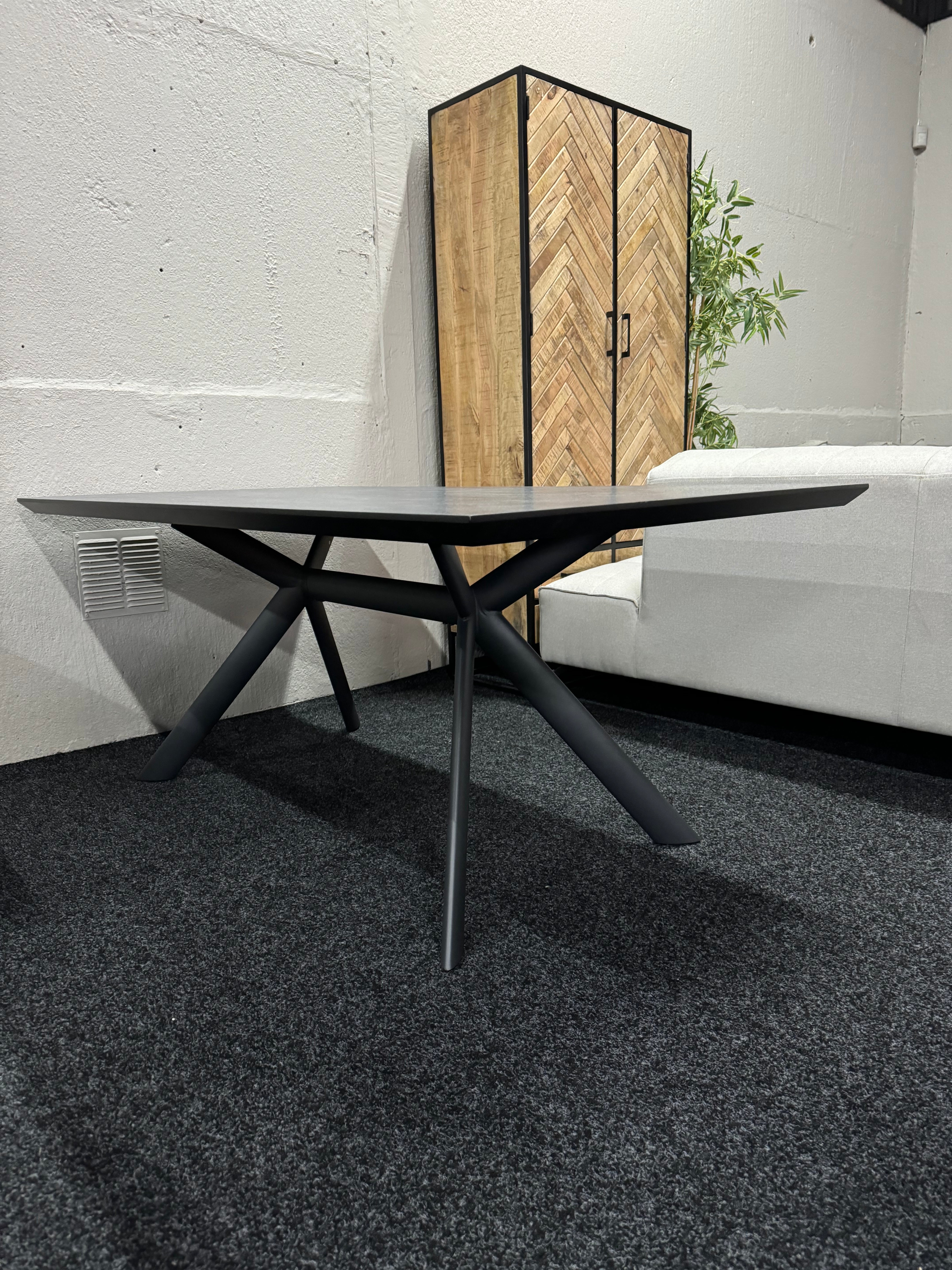 Eettafel Max (Opruimdeal)