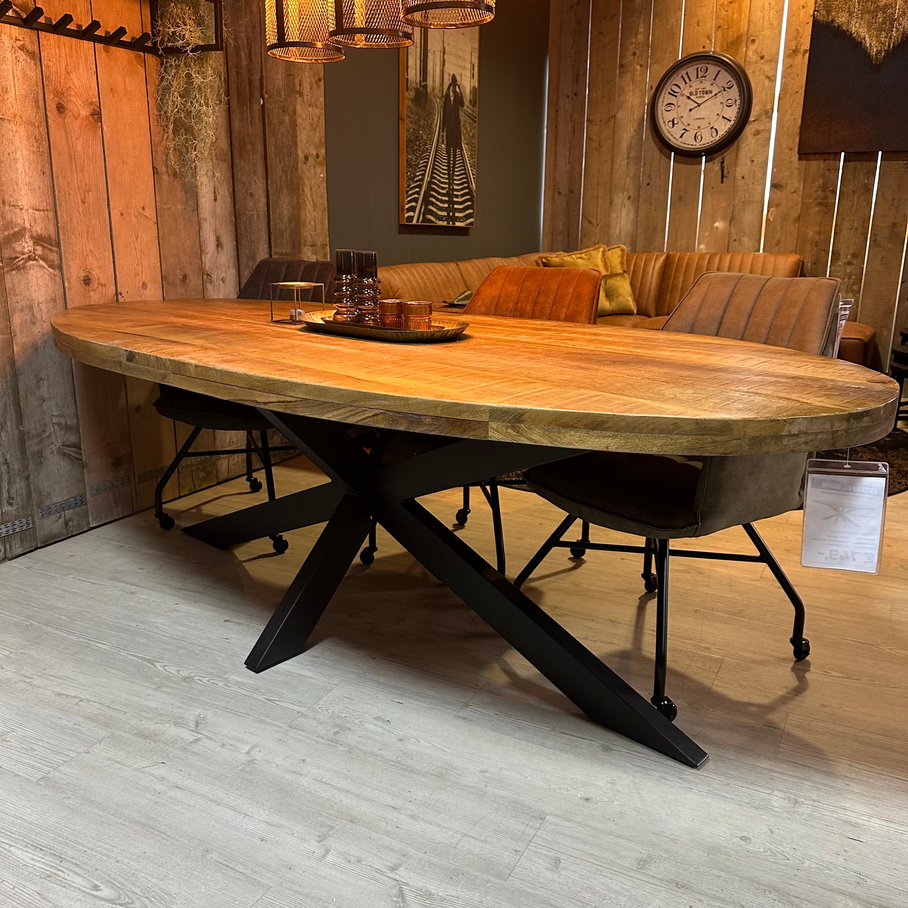 Eettafel Nina