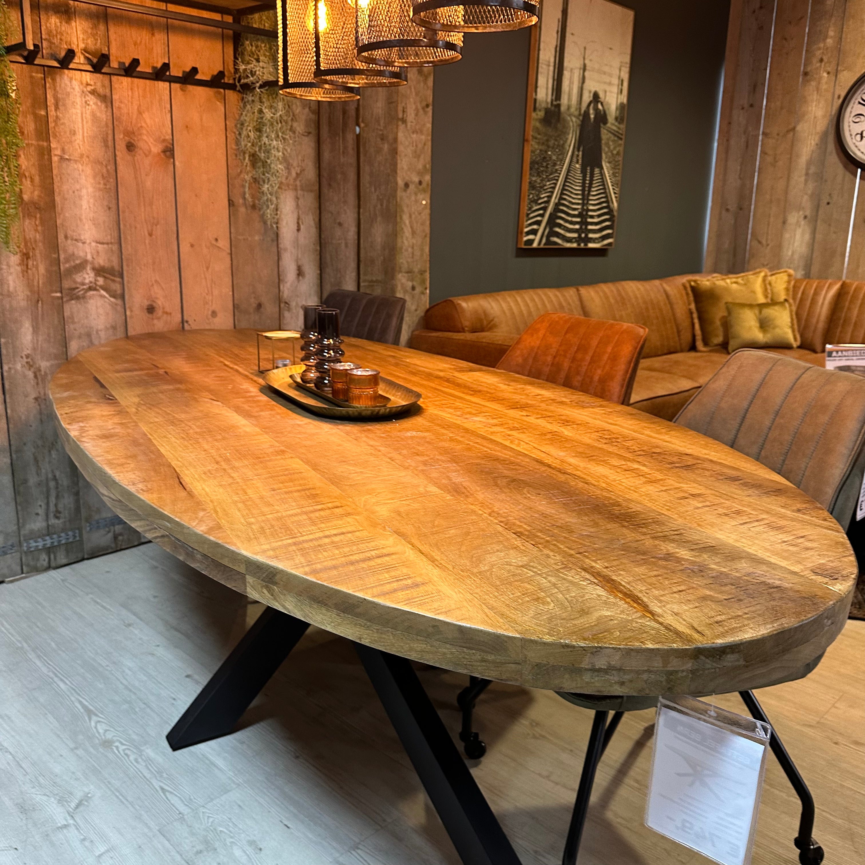 Eettafel Nina