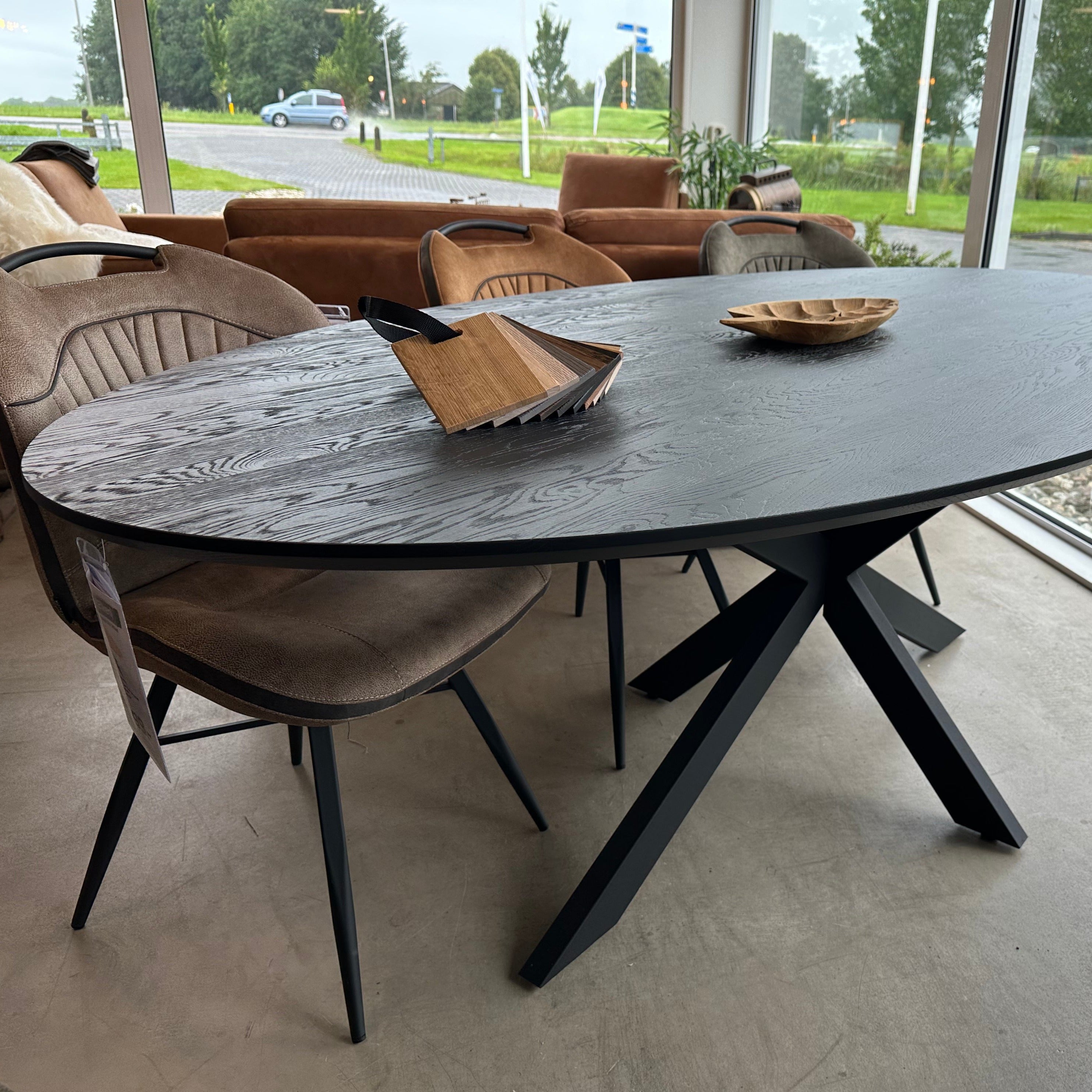 Eettafel Madero I Ovaal