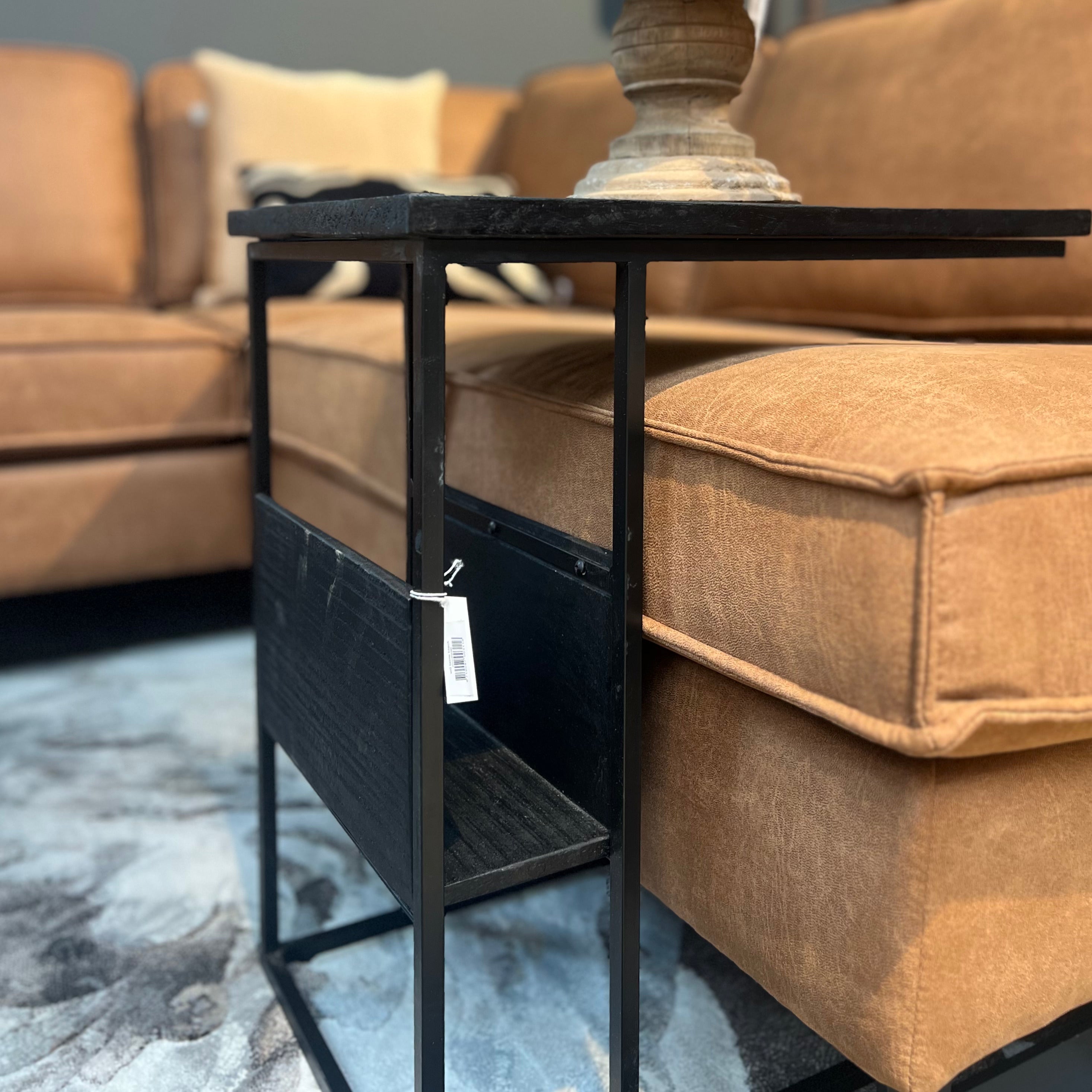 Laptoptafel met krantenbak - Zwart - Mangohout - Afgeprijsd