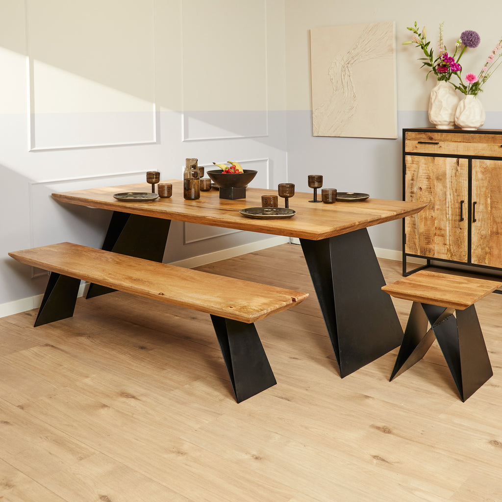 Houten eettafel van mangohout - De Friese Meubeljongens