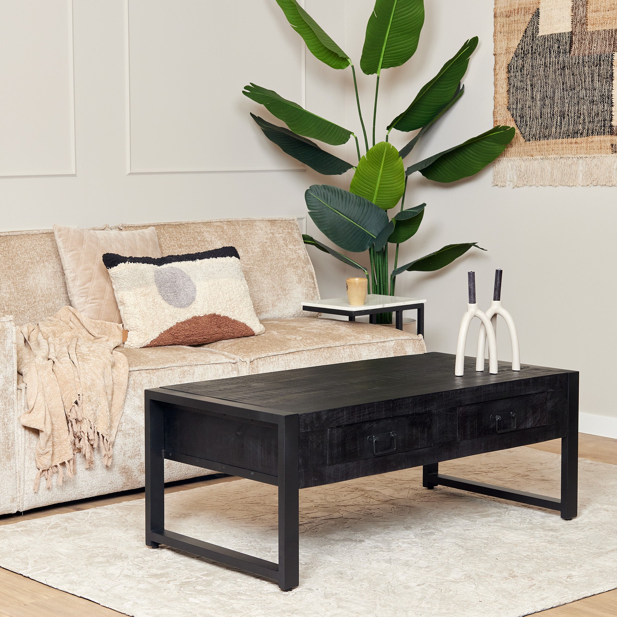 Salontafel Boaz met twee lades Zwart Mangohout 120 cm