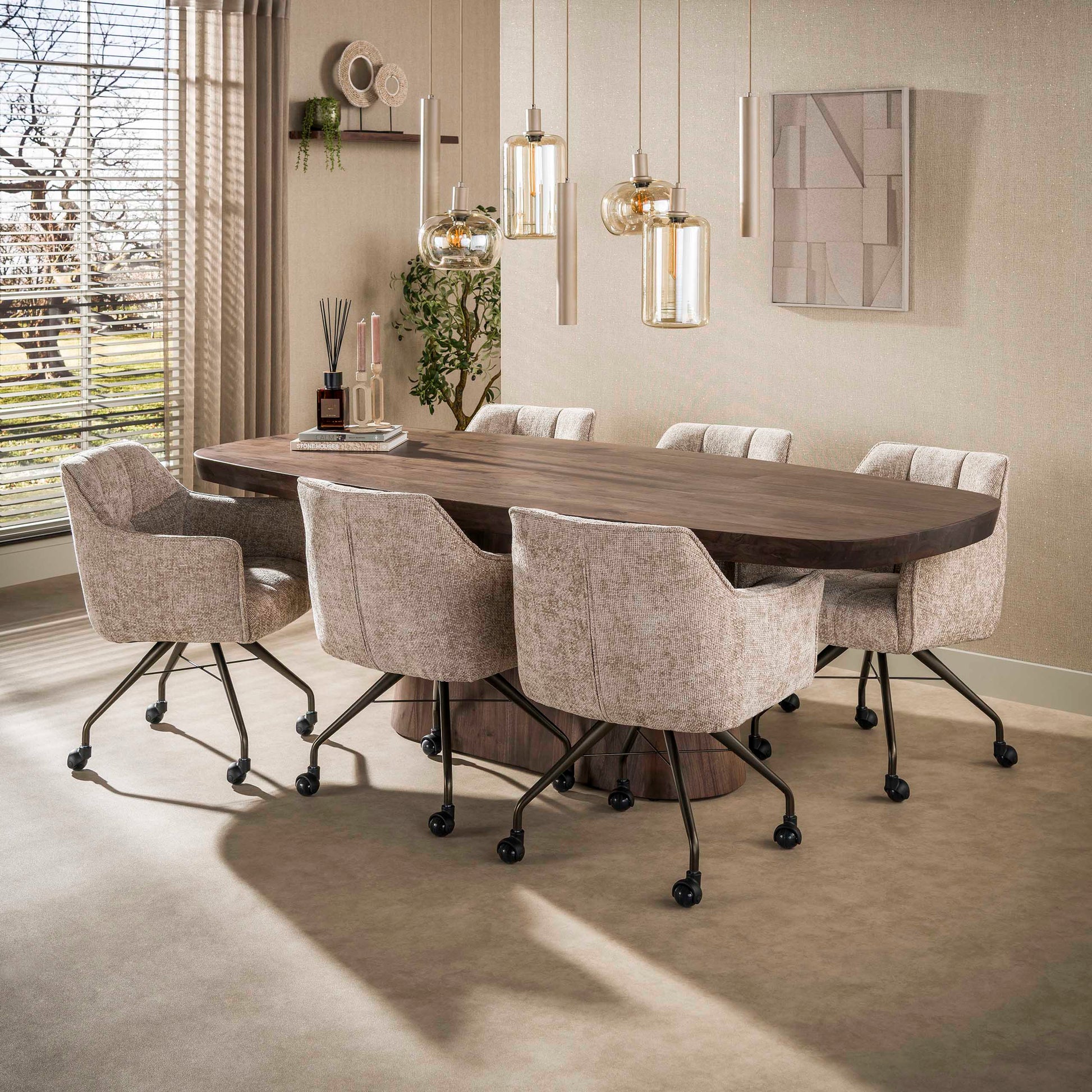 Eettafel Arcadia deens ovaal 240cm / Massief acacia bruin