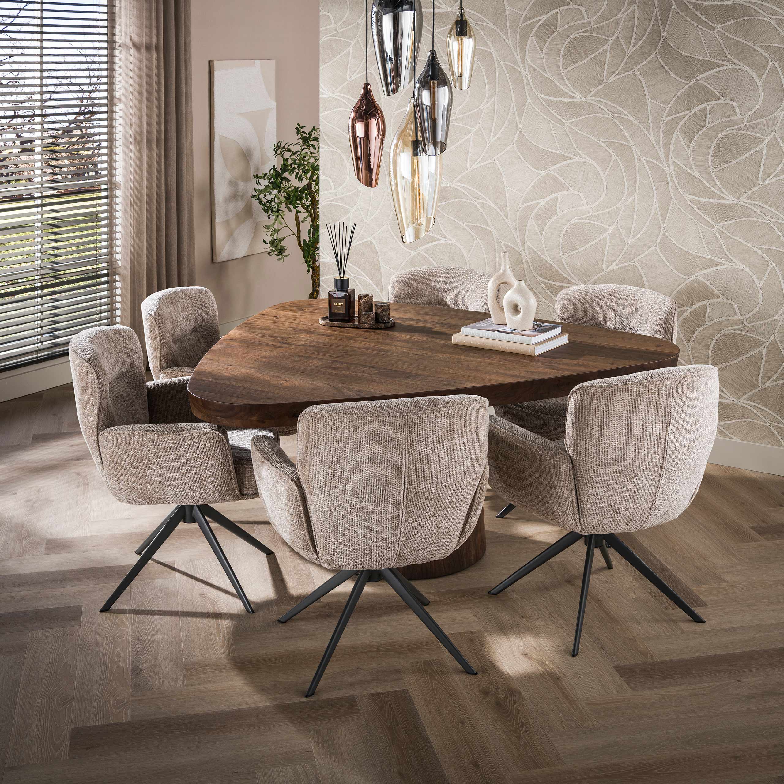 Eettafel Arcadia triangle 165cm / Massief acacia bruin