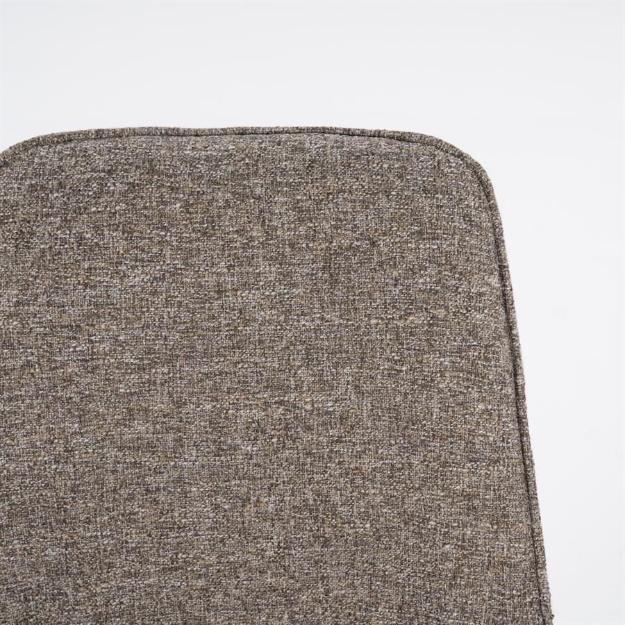 Stoel Base 53x63,5x83,5 – bruin | By Boo