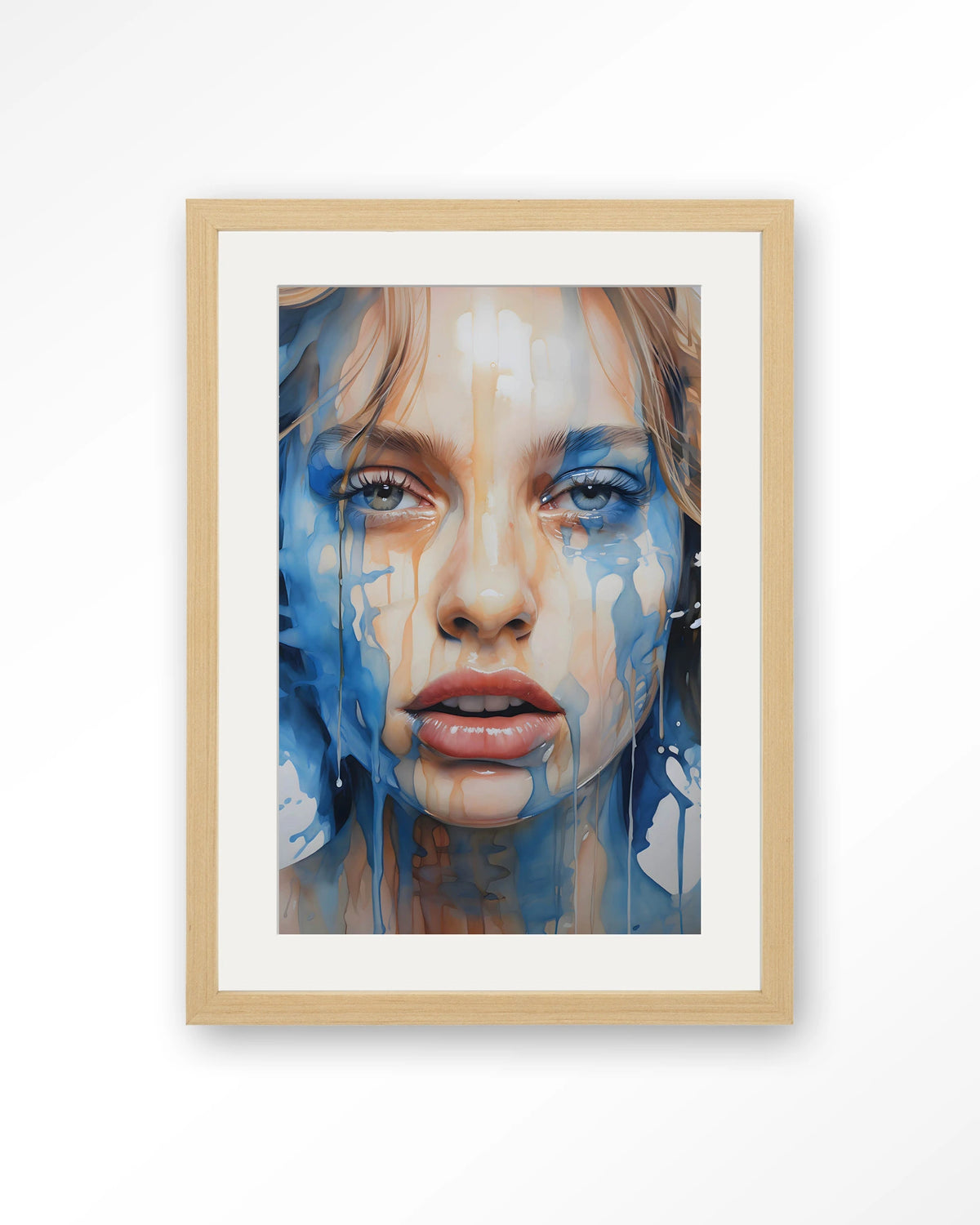 Aqua – portret van vrouw in blauwe verf – Art print – Hout naturel + passe-partout