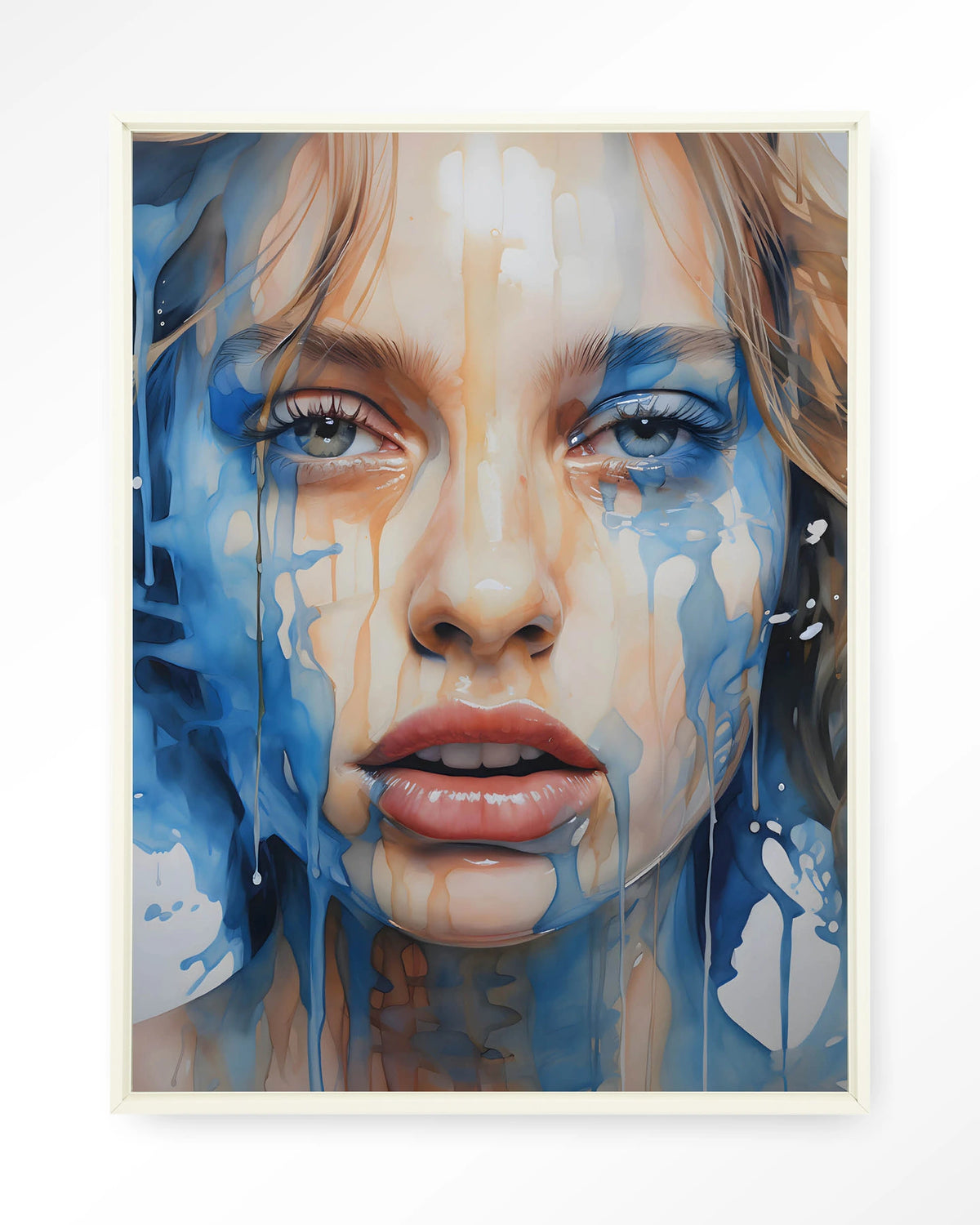 Aqua – portret van vrouw in blauwe verf – Wandkleed – Floating frame – wit
