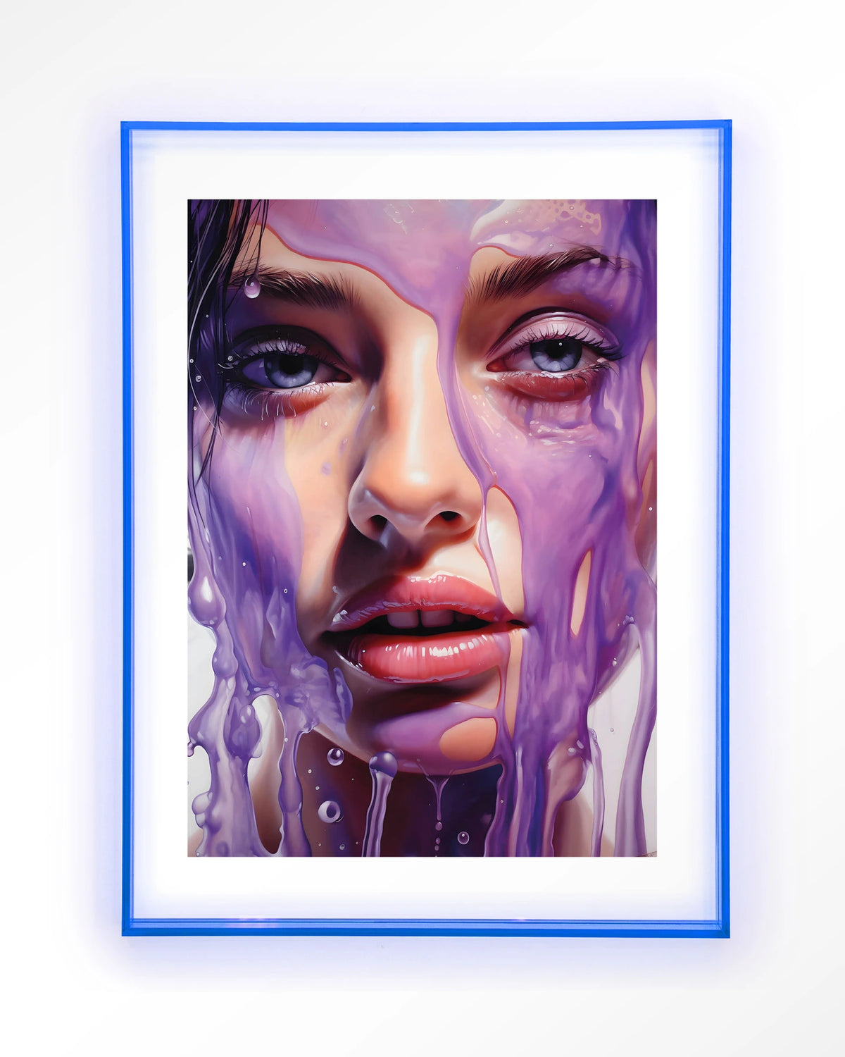 Silver – portret van vrouw in paars – Art print – Acryl lichtblauw
