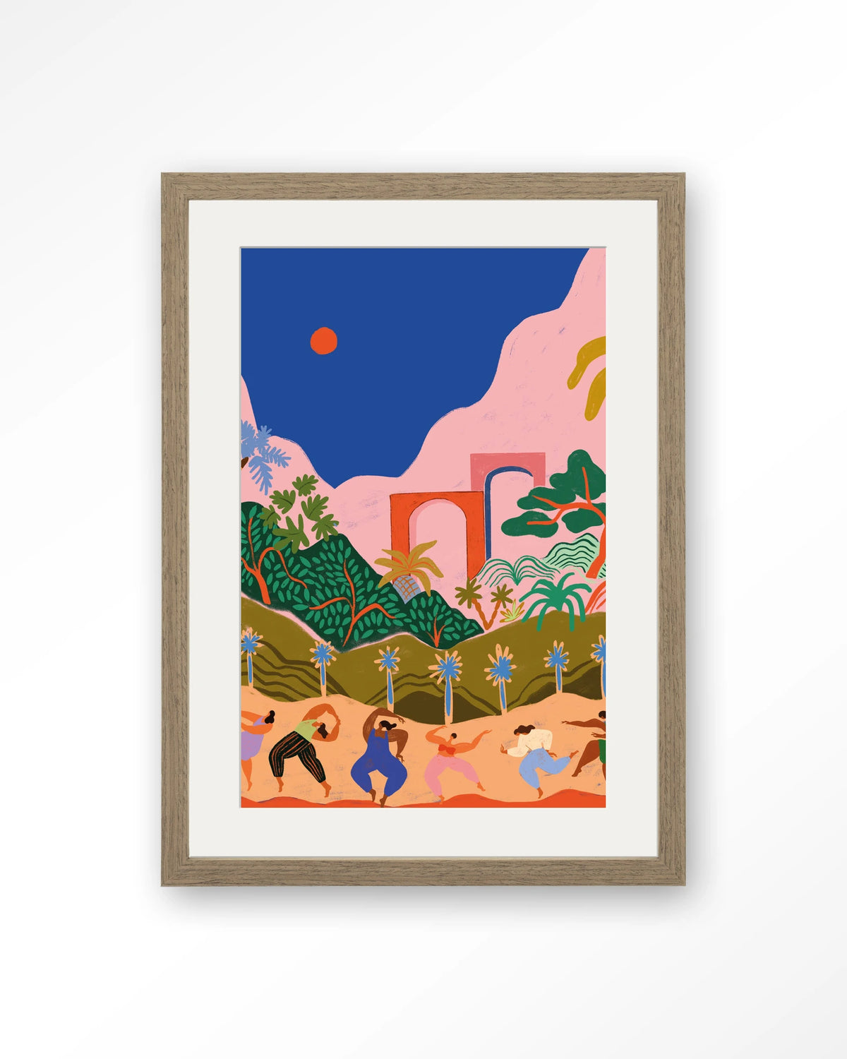Dancing In Paradise – dansende mensen in tropisch landschap – Art print – Hout bruin + passe-partout
