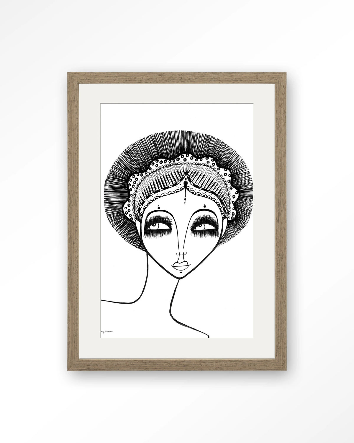 Leyla – zwart-wit lijntekening van een vrouw – Art print – Hout bruin + passe-partout
