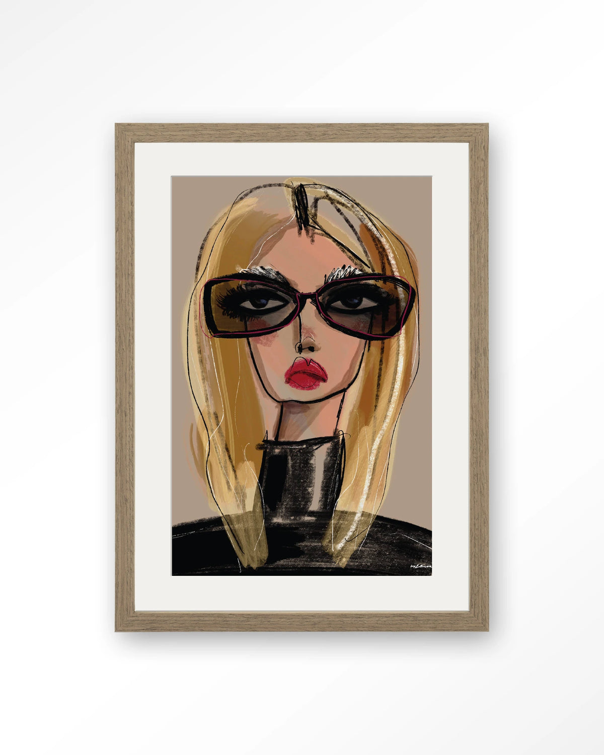 She Knows – vrouw met zonnebril in schets – Art print – Hout bruin + passe-partout
