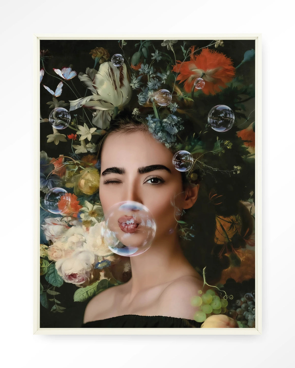 Gifts Of Nature – vrouw met bloemen en zeepbellen – Wandkleed – Floating frame – wit