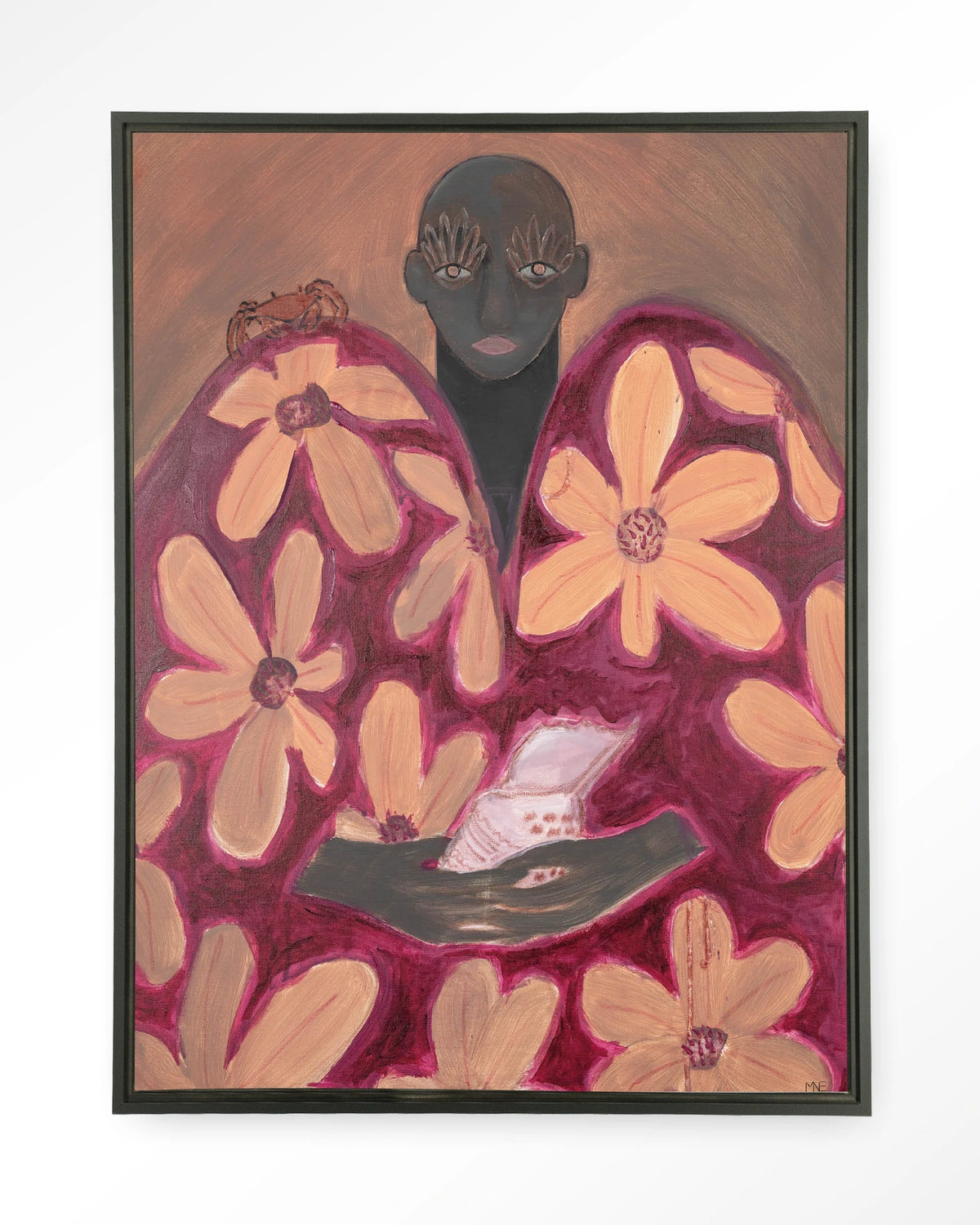 Borrowed Home – figuur met oranje bloemen – Wandkleed – Floating frame – zwart