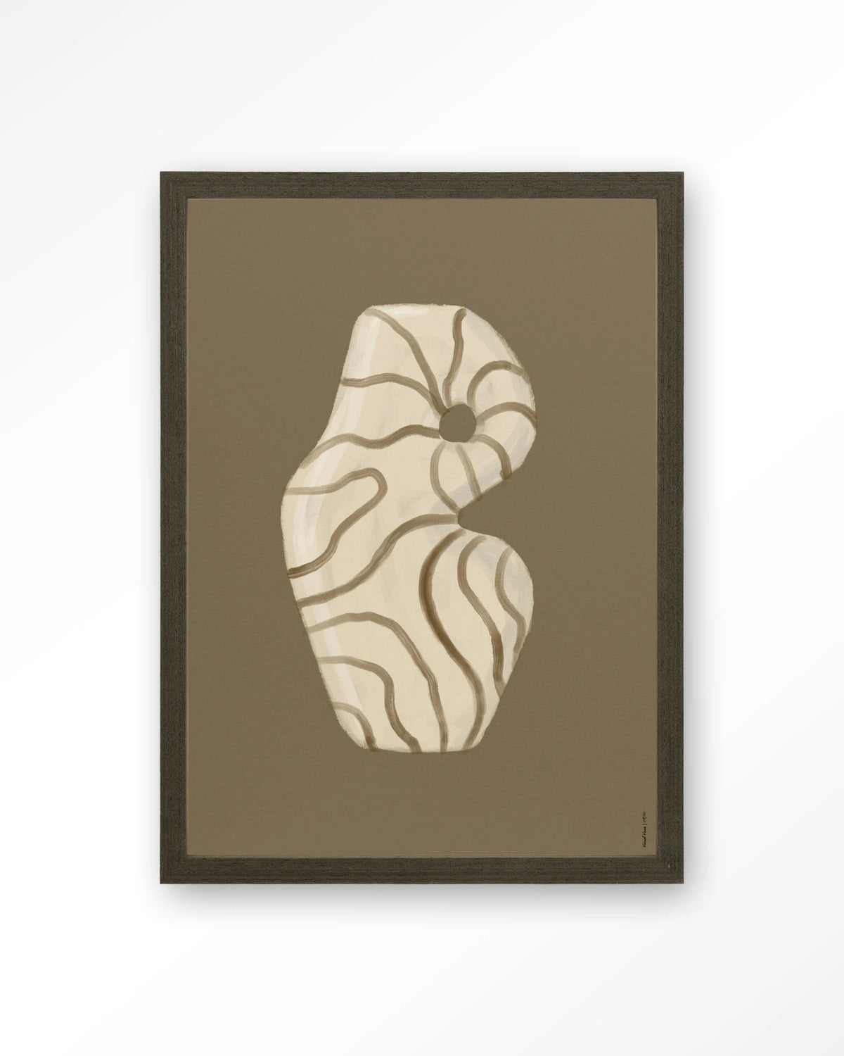 Vivid Vase 09 – vaas met lijnen op bruine achtergrond – Art print – Hout donkerbruin