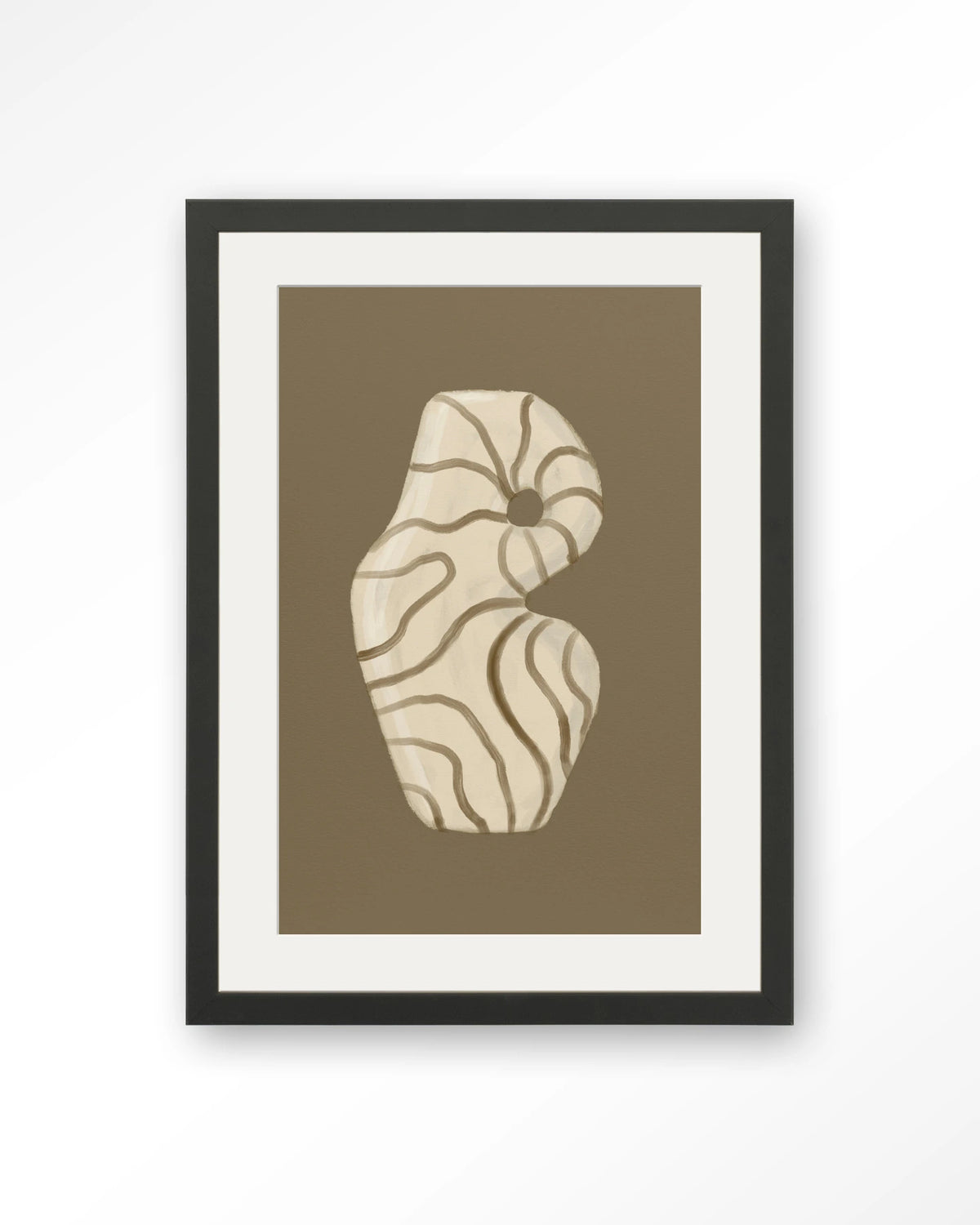 Vivid Vase 09 – vaas met lijnen op bruine achtergrond – Art print – Hout zwart + passe-partout