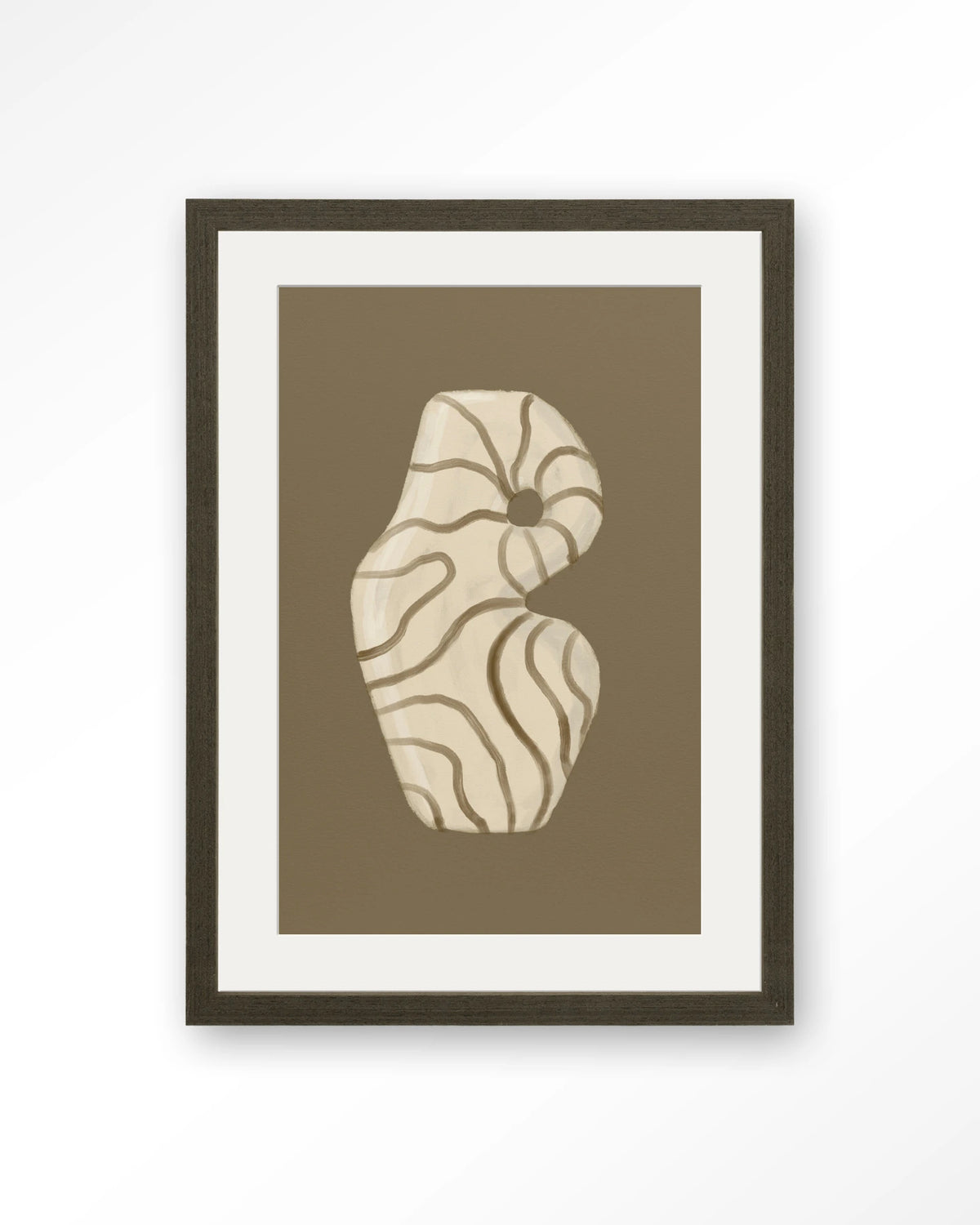 Vivid Vase 09 – vaas met lijnen op bruine achtergrond – Art print – Hout donkerbruin + passe-partout
