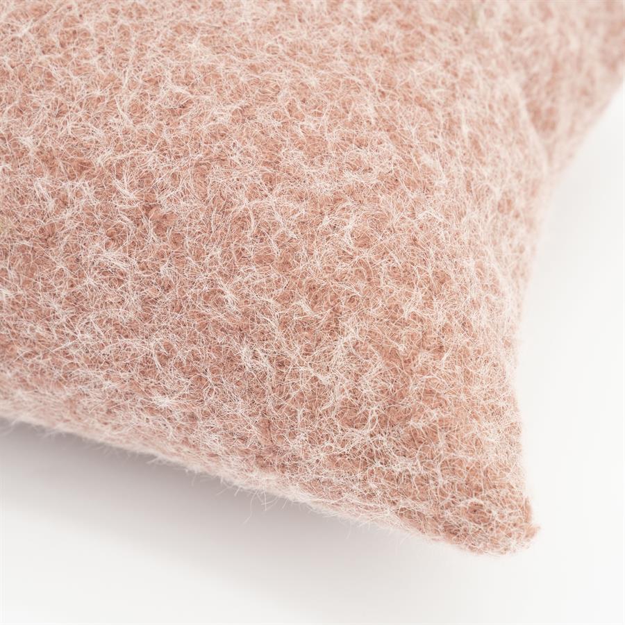 Sierkussen Pillow Kelso 60x40x12 – roze | By Boo