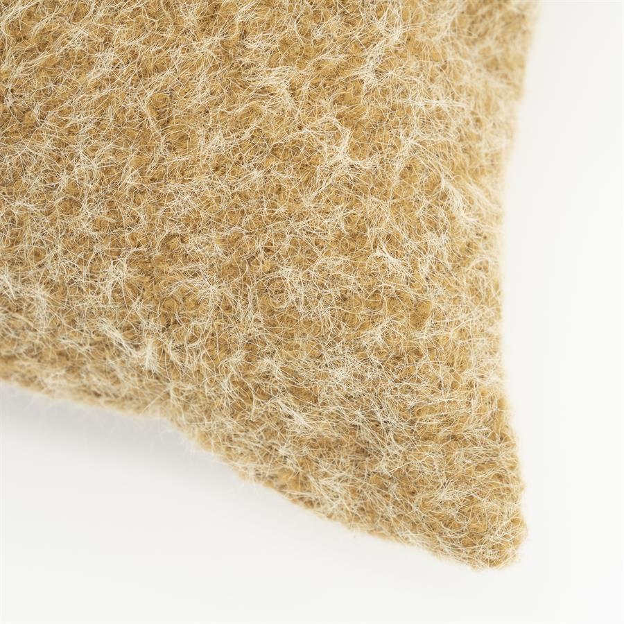 Sierkussen Pillow Kelso 60x40x12 – geel | By Boo