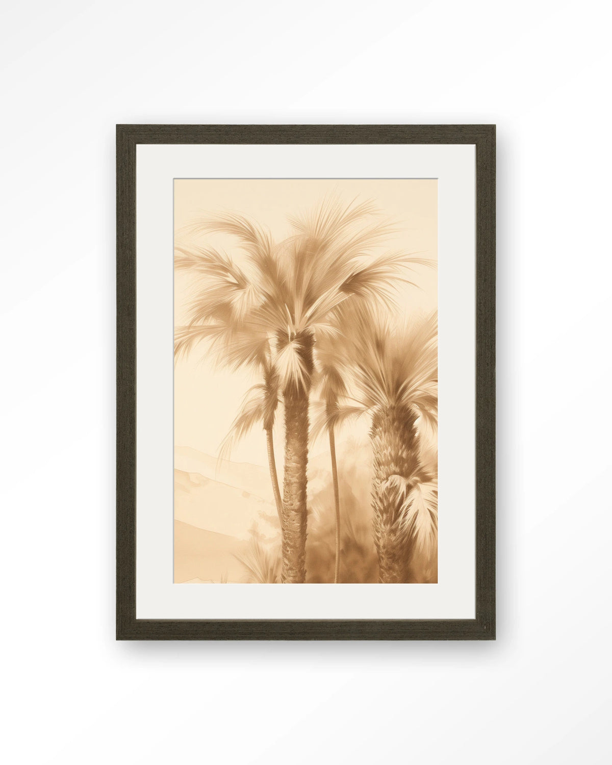 Desert Mirage – palmbomen in beige – Art print – Hout donkerbruin + passe-partout
