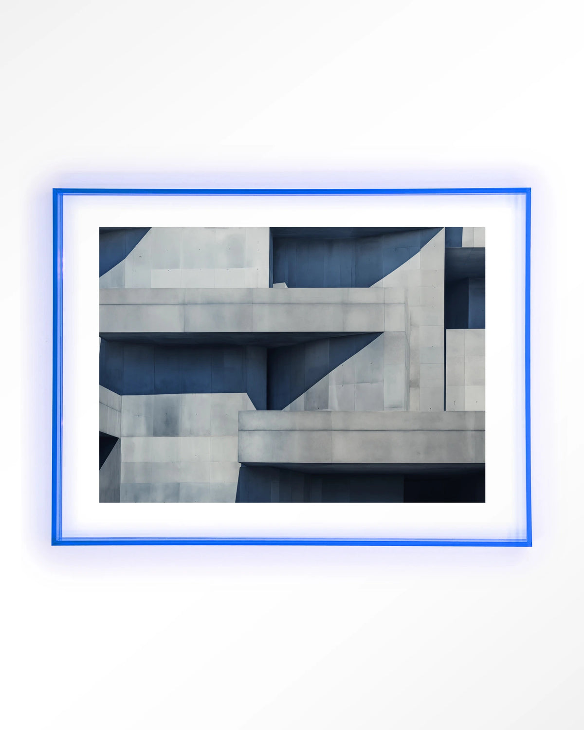Concrete Cube – betonnen architectuur in blauw – Art print – Acryl lichtblauw