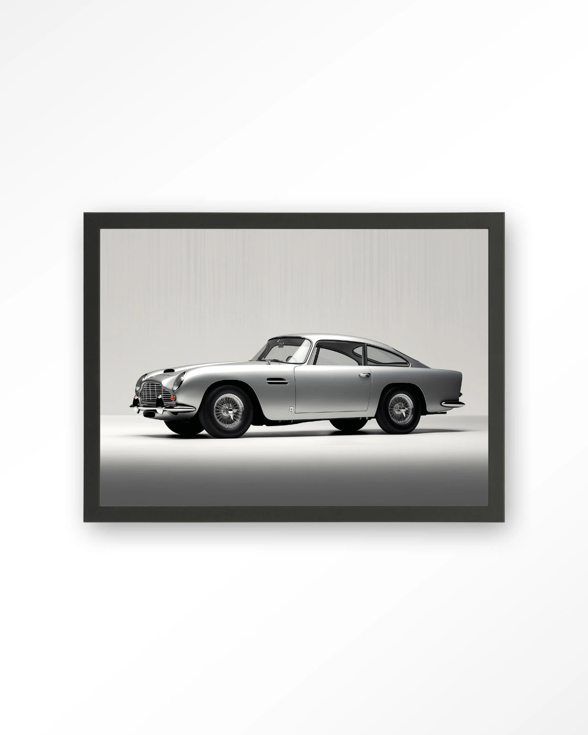 Silver Ride – zilveren klassieke sportwagen – Art print – Hout zwart