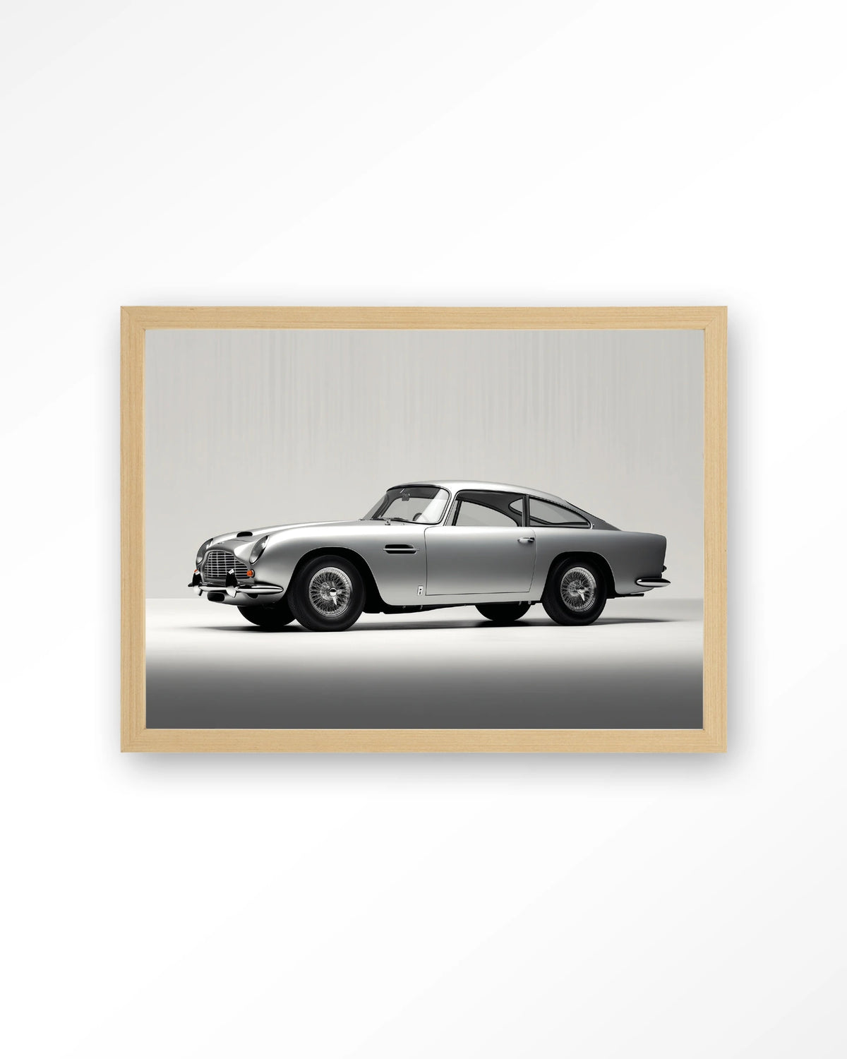 Silver Ride – zilveren klassieke sportwagen – Art print – Hout naturel