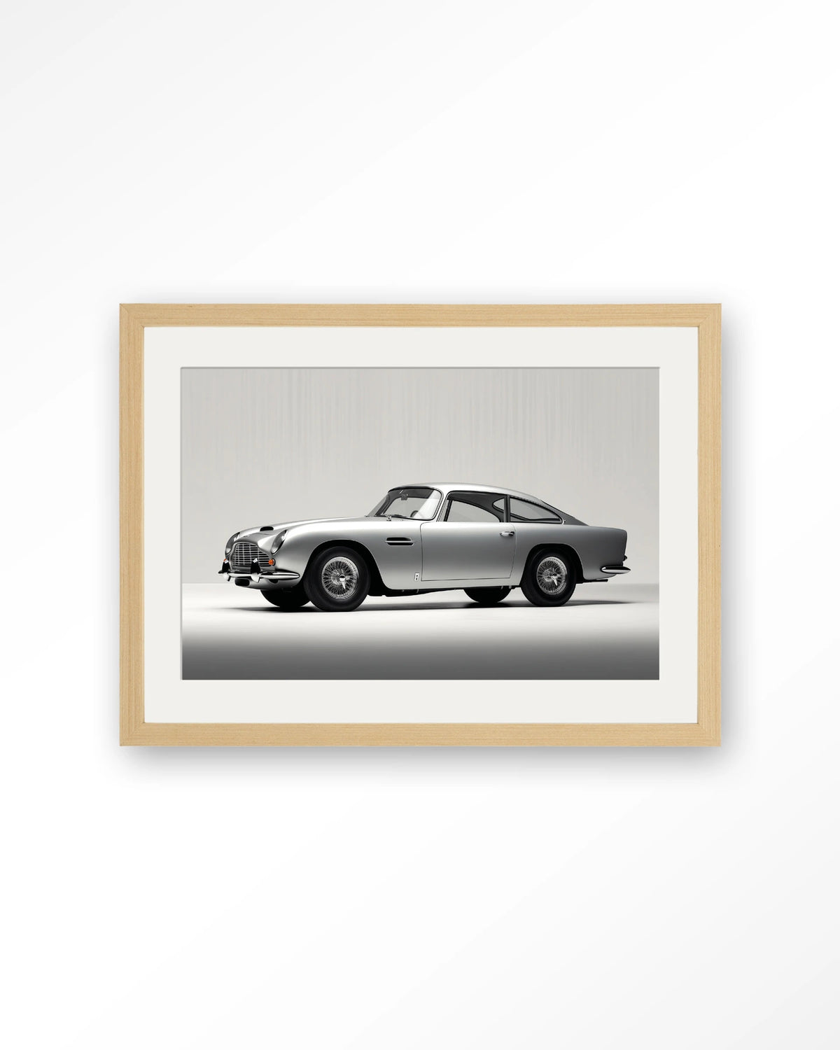 Silver Ride – zilveren klassieke sportwagen – Art print – Hout naturel + passe-partout