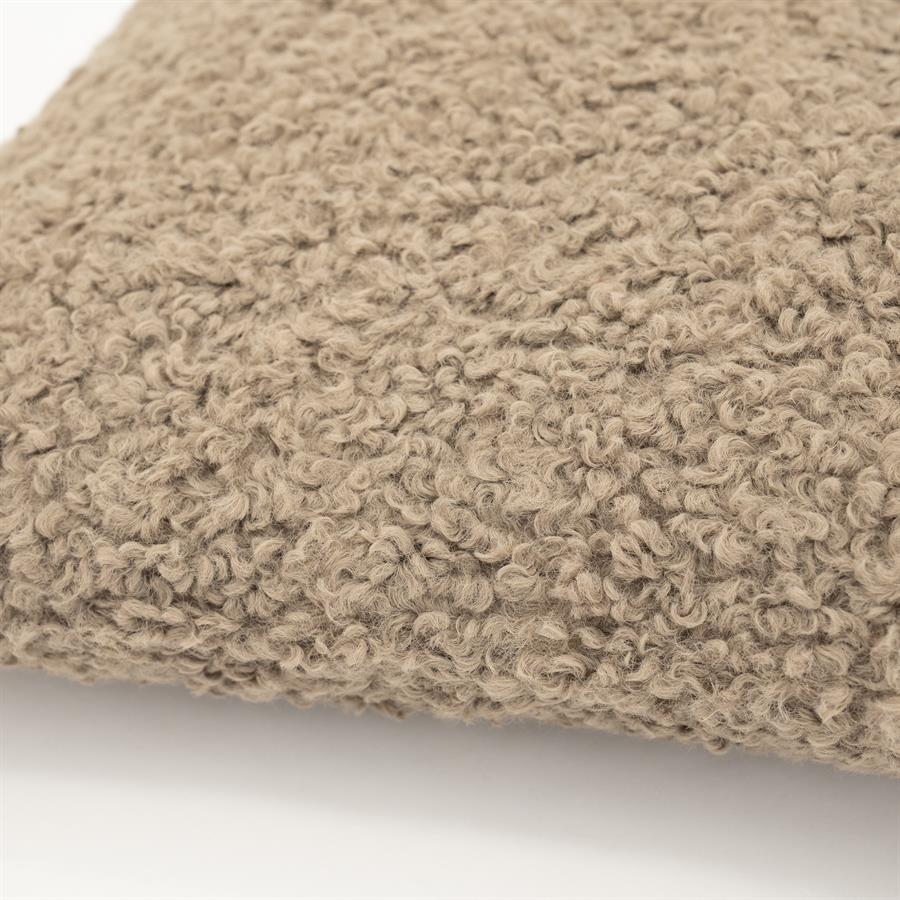 Sierkussen Teddy 45x45x12 – taupe | By Boo