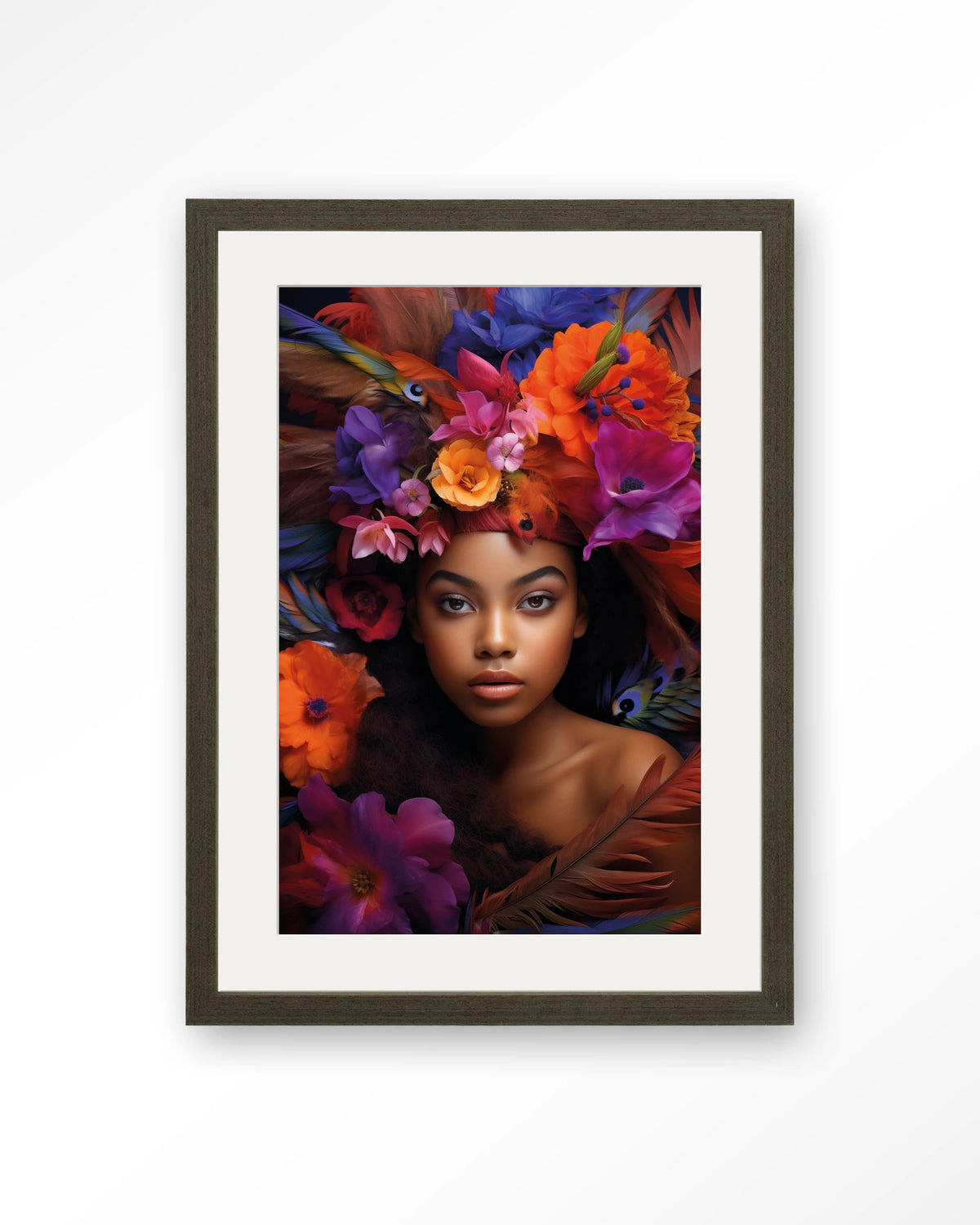 Adunbi – portret van een vrouw met bloemenkroon – Art print – Hout donkerbruin + passe-partout