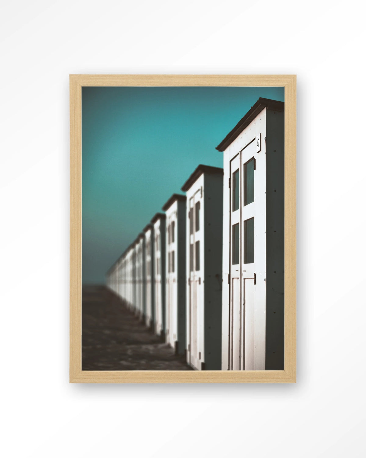 City Life @ The Beach – strandhuisjes in turquoise – Art print – Hout naturel