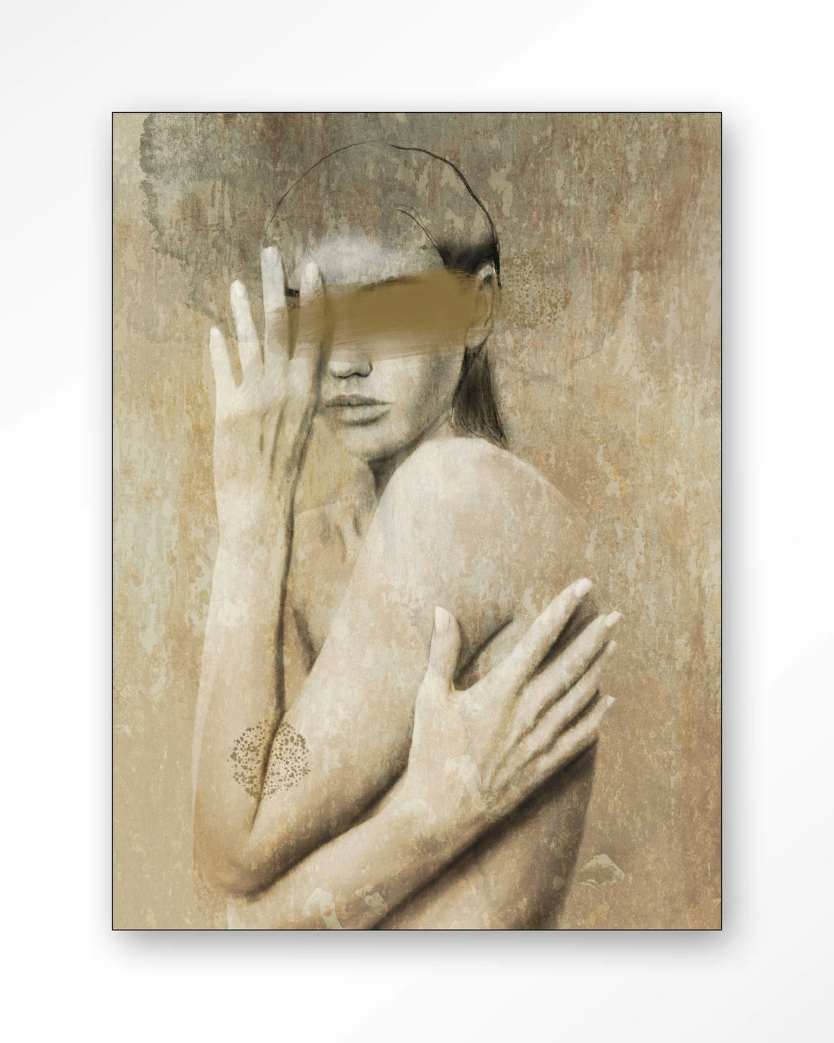 Touching Me – vrouw in beige, kunstzinnig portret – Wandkleed – Frame – zwart