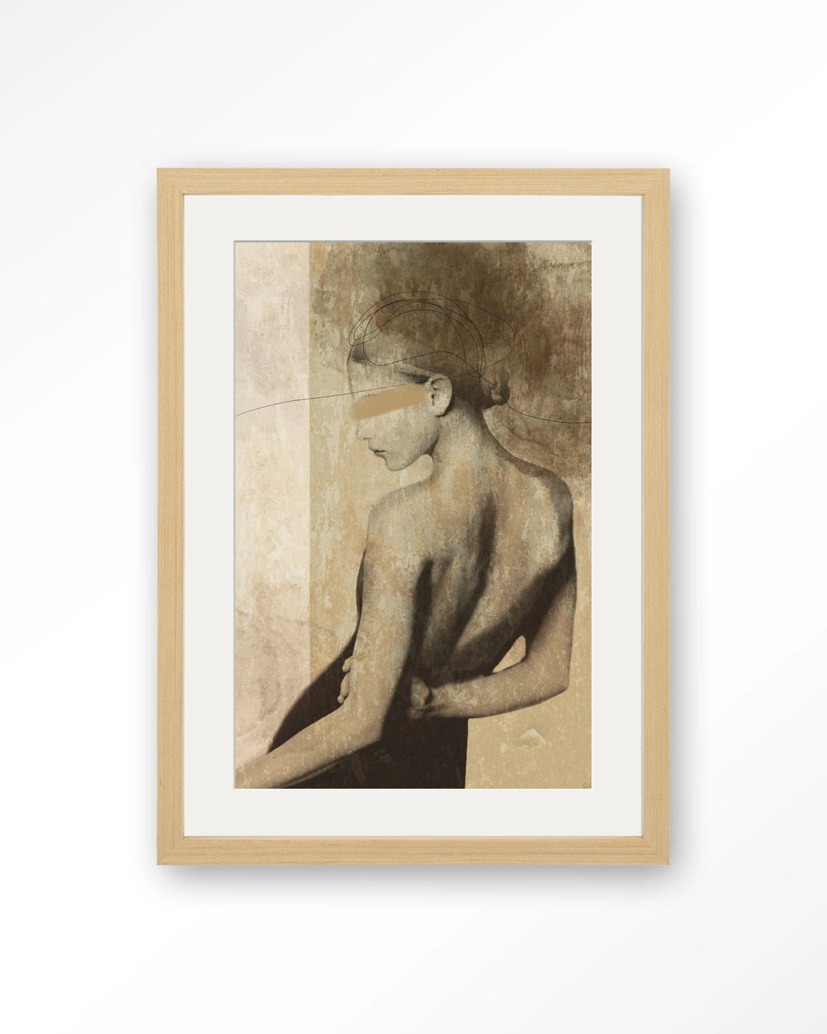 Back To You – vrouw van achteren in aardetinten – Art print – Hout naturel + passe-partout