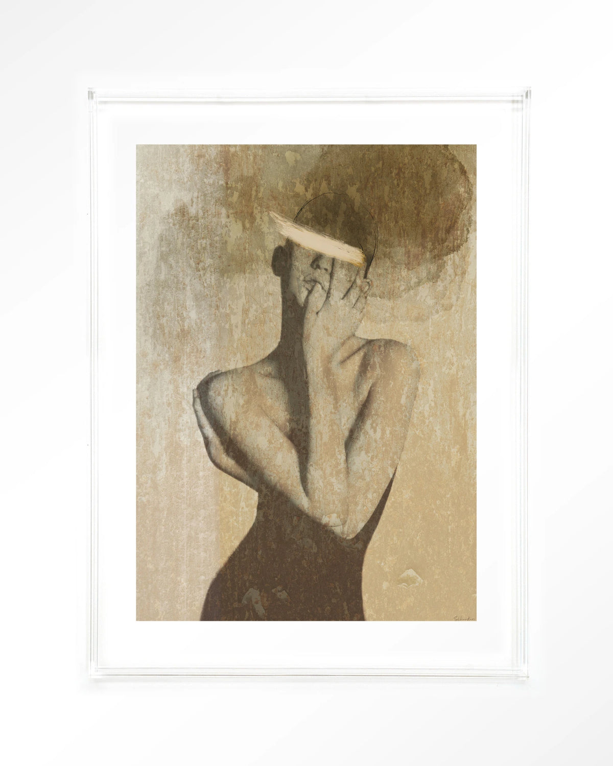 Self Love – vrouwelijk figuur in beige – Art print – Acryl doorzichtig