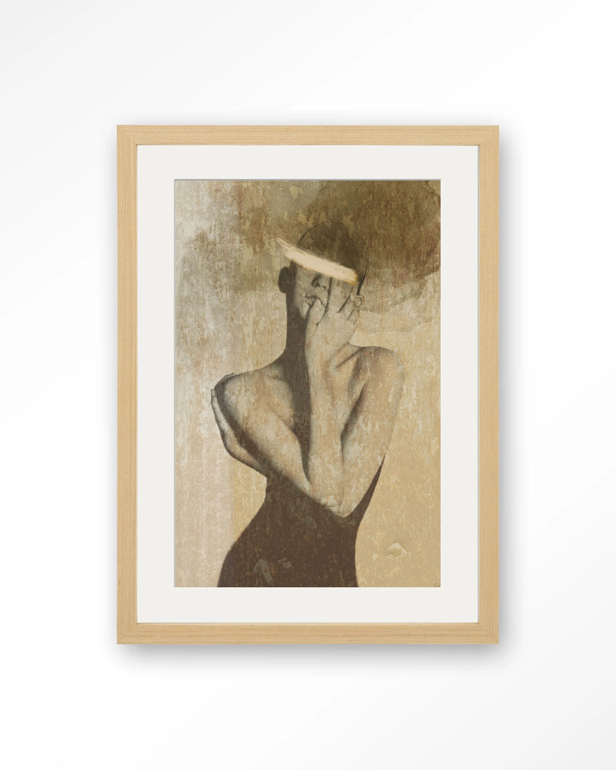 Self Love – vrouwelijk figuur in beige – Art print – Hout naturel + passe-partout