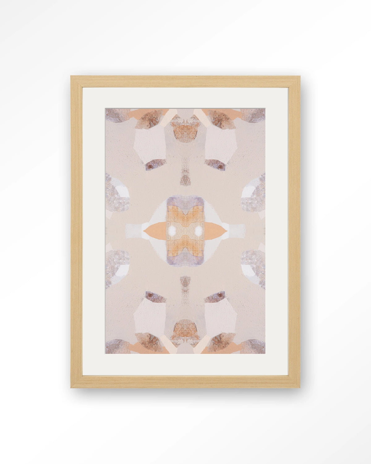 Mountain Lion – symmetrisch patroon in beige en oranje – Art print – Hout naturel + passe-partout