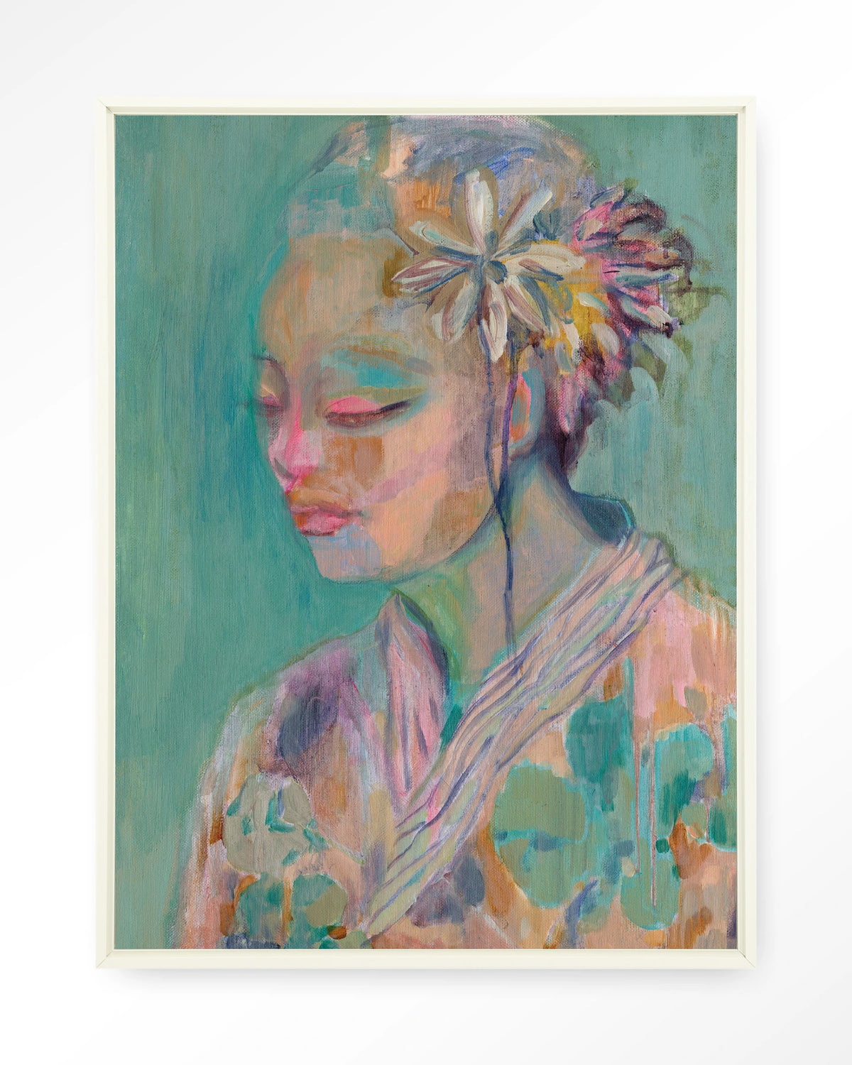 Calm – portret van vrouw met bloem in pastel – Wandkleed – Floating frame – wit