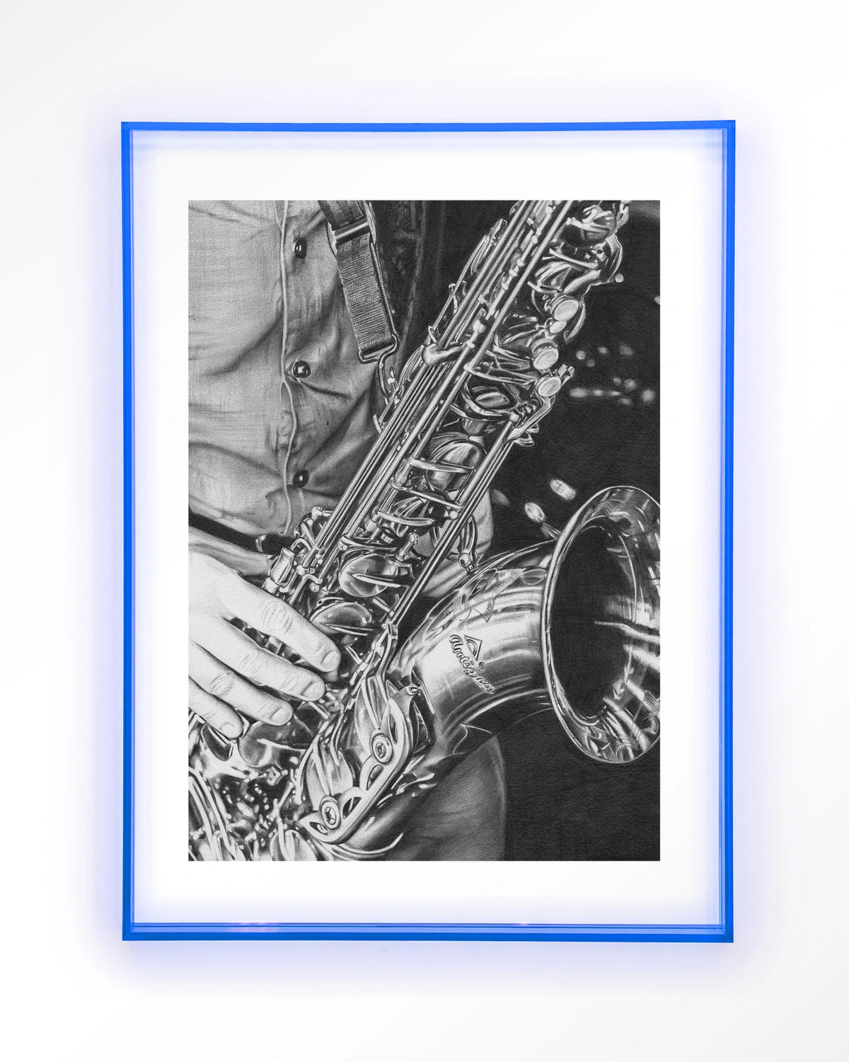 The man with the sax – saxofoon in zwart-wit – Art print – Acryl lichtblauw
