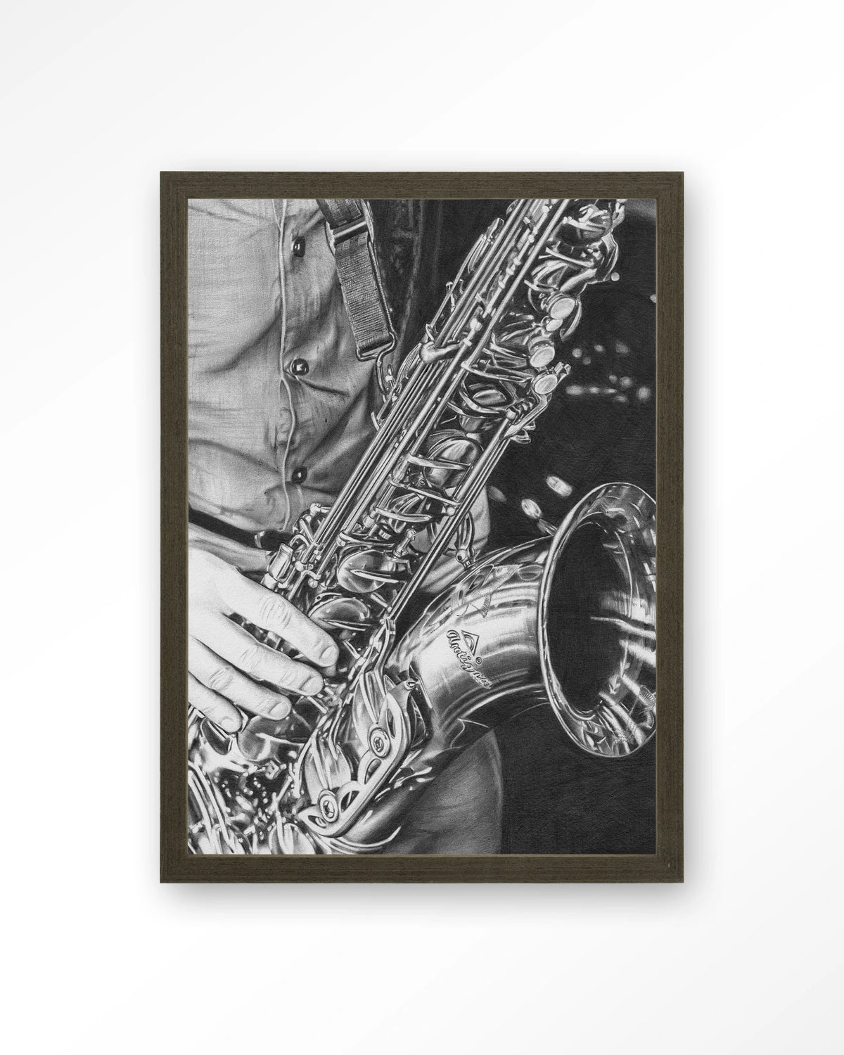 The man with the sax – saxofoon in zwart-wit – Art print – Hout donkerbruin