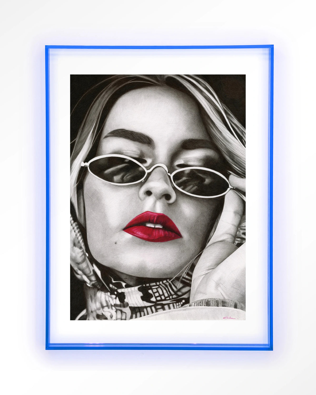 Fresh red – zwart-wit portret met rode lippen – Art print – Acryl lichtblauw