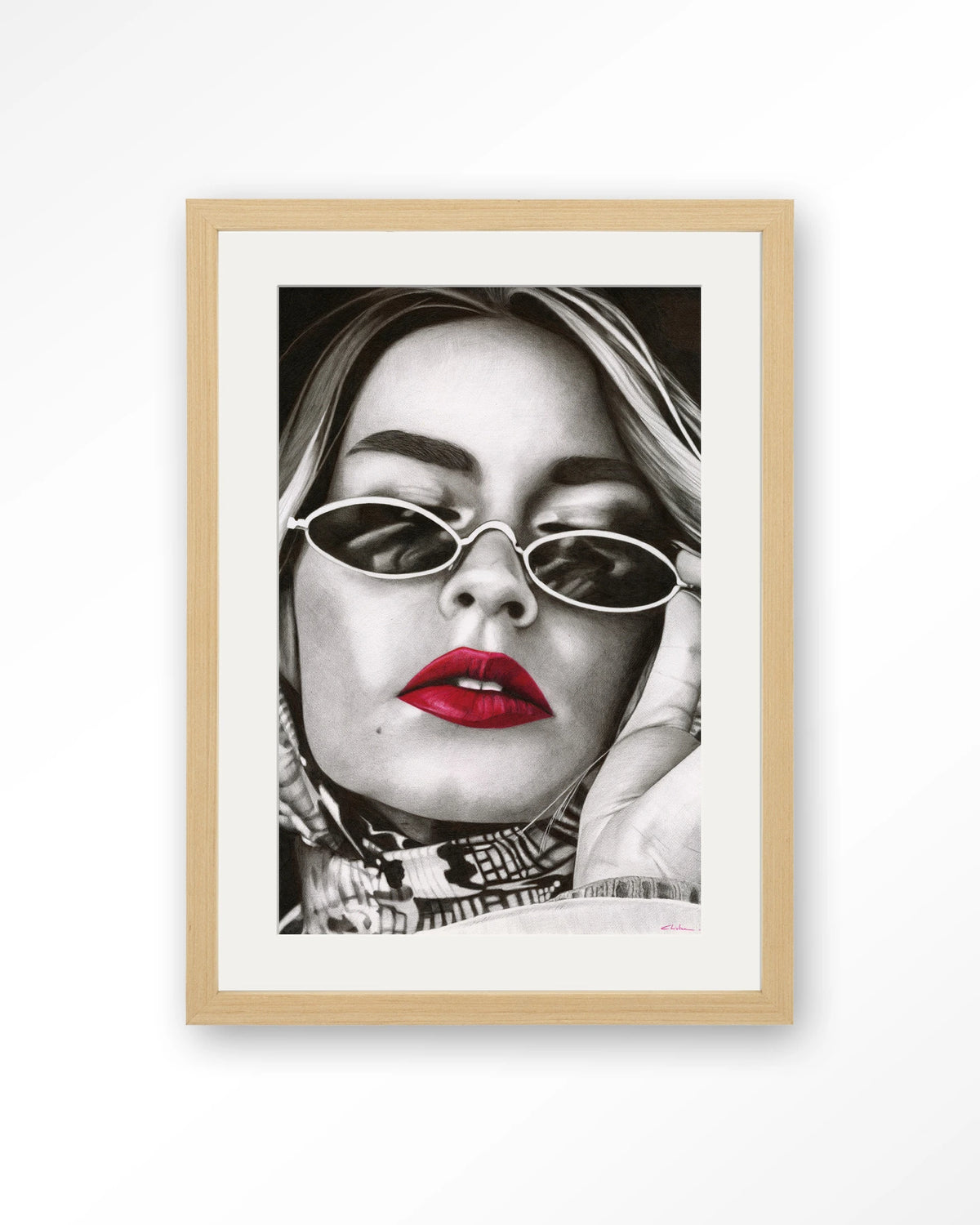 Fresh red – zwart-wit portret met rode lippen – Art print – Hout naturel + passe-partout