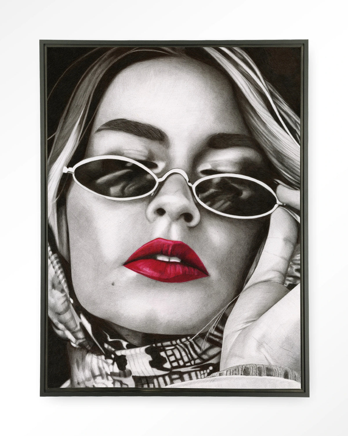 Fresh red – zwart-wit portret met rode lippen – Wandkleed – Floating frame – zwart