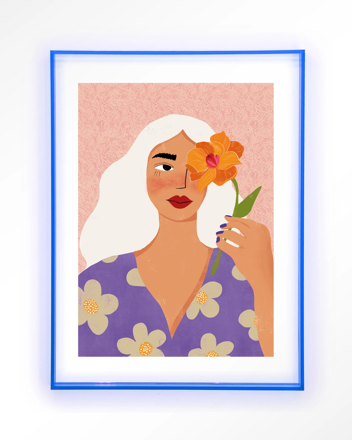 Flower Girly – vrouw met witte haren en bloem – Art print – Acryl lichtblauw