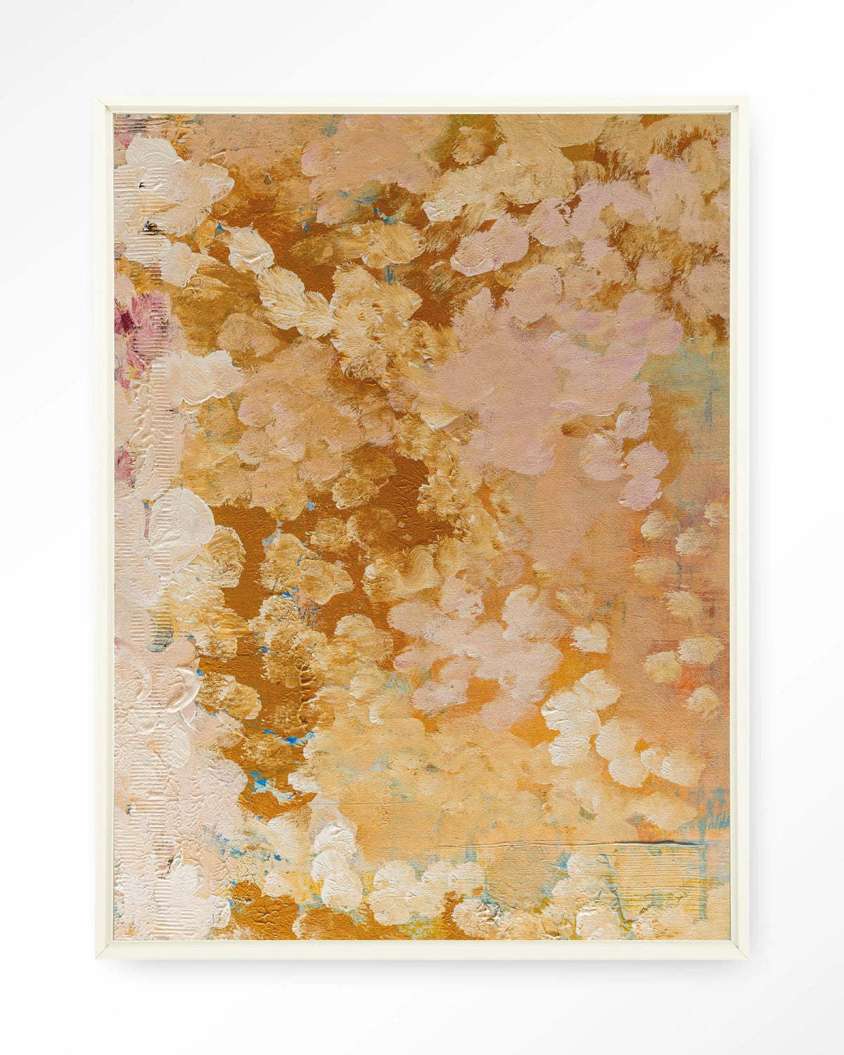 Abundance – abstract in goud en roze – Wandkleed – Floating frame – wit