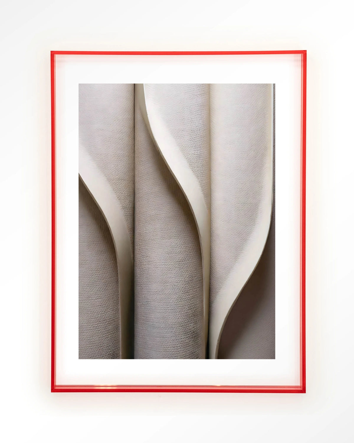 Silent Waves – abstracte plooien in beige – Art print – Acryl roze