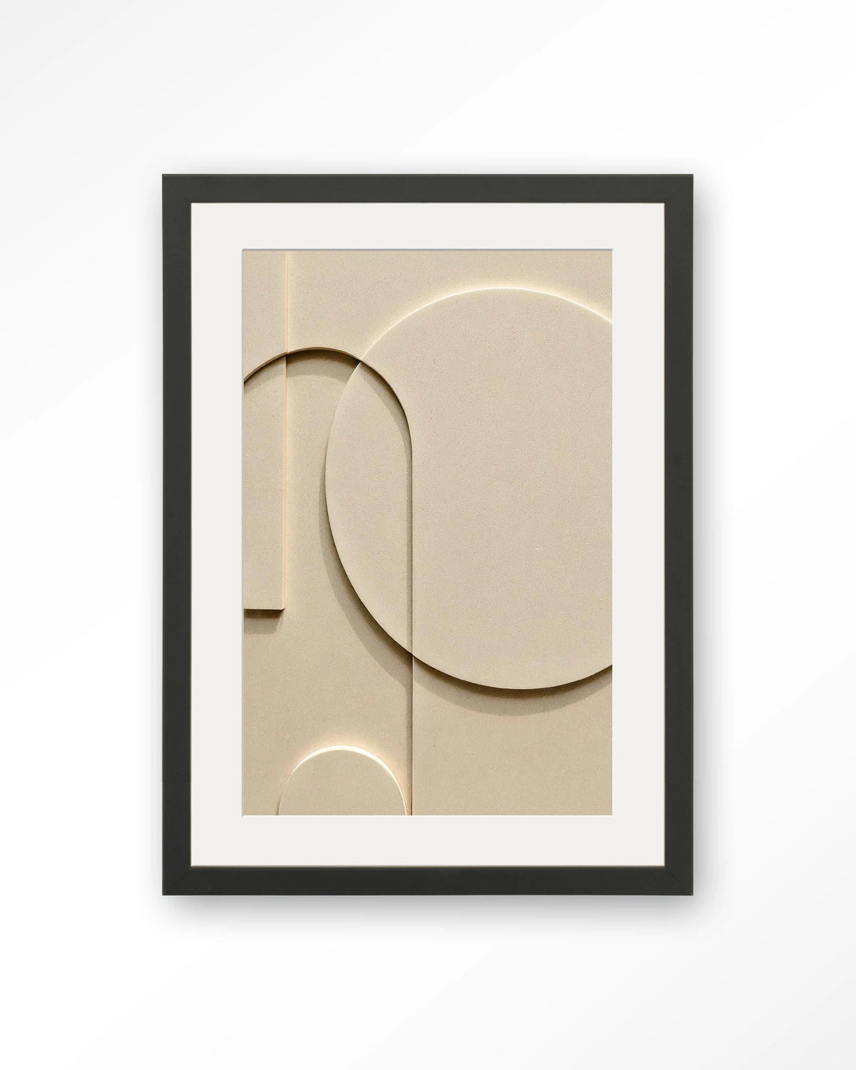 Siaa 3 – abstract reliëf in crème – Art print – Hout zwart + passe-partout